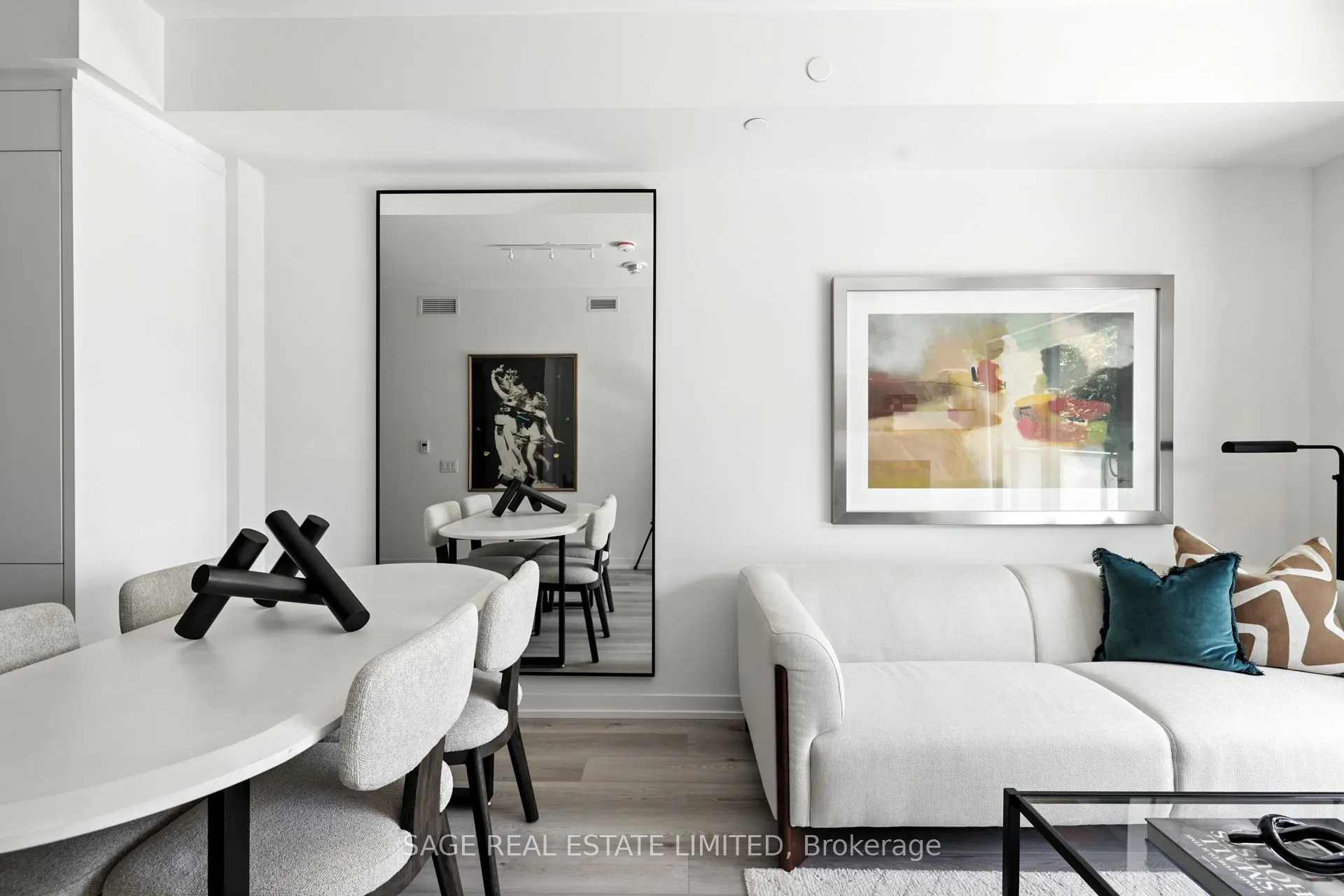 863 St Clair Avenue W, #310