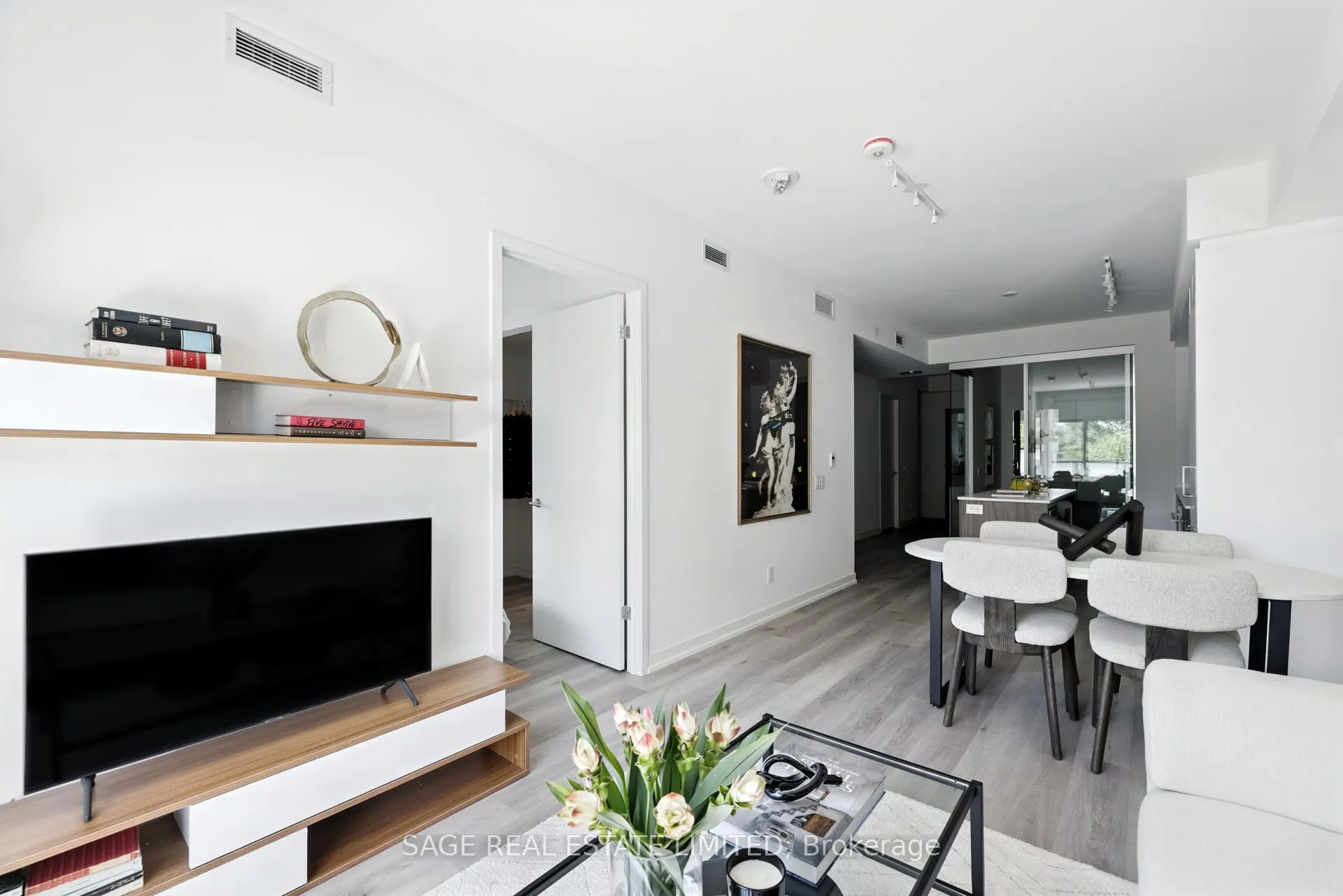 863 St Clair Avenue W, #310