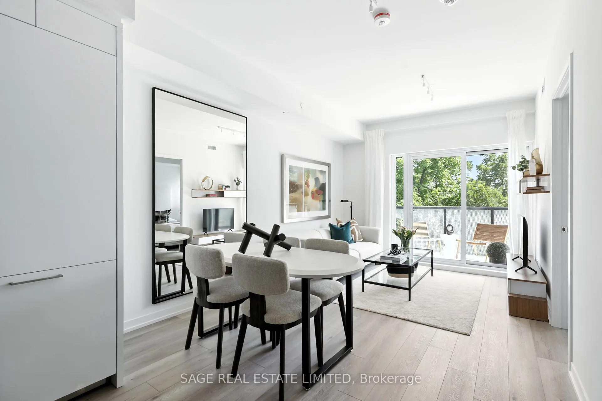 863 St Clair Avenue W, #310