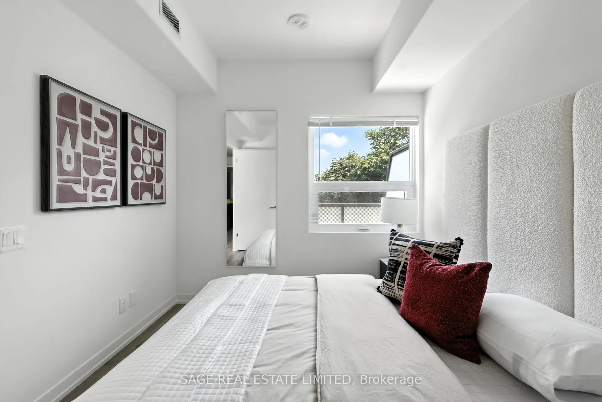 863 St Clair Avenue W, #310