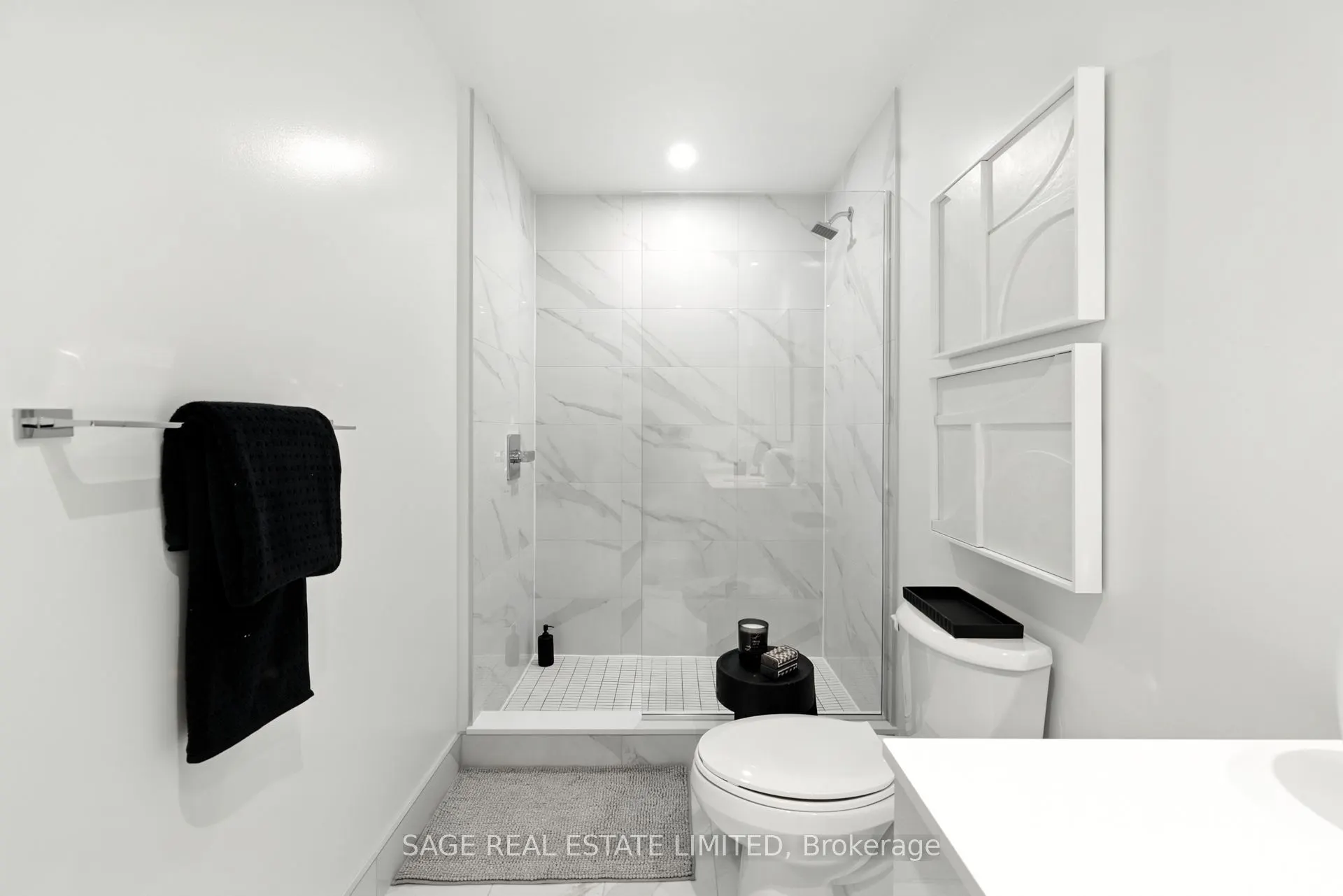 863 St Clair Avenue W, #808