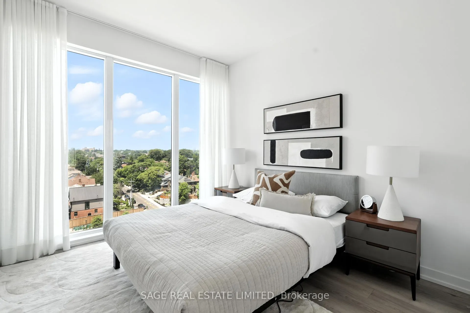 863 St Clair Avenue W, #808