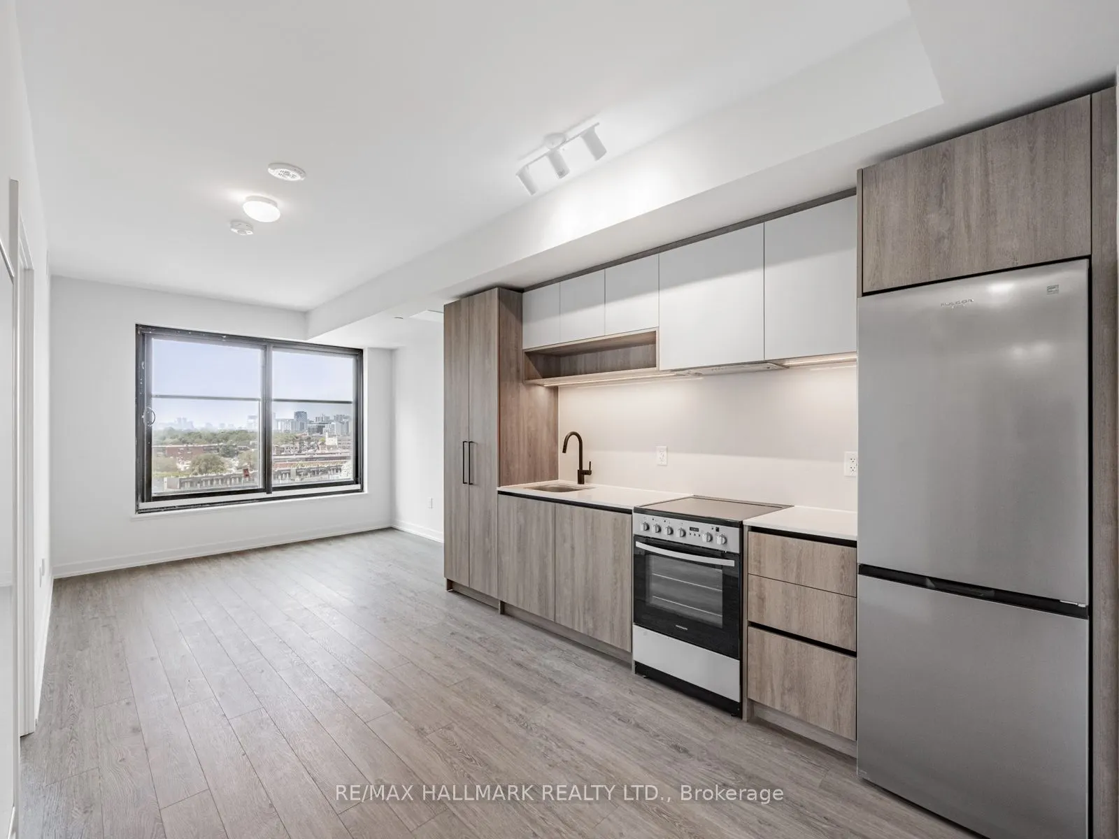 181 Sterling Road, #910