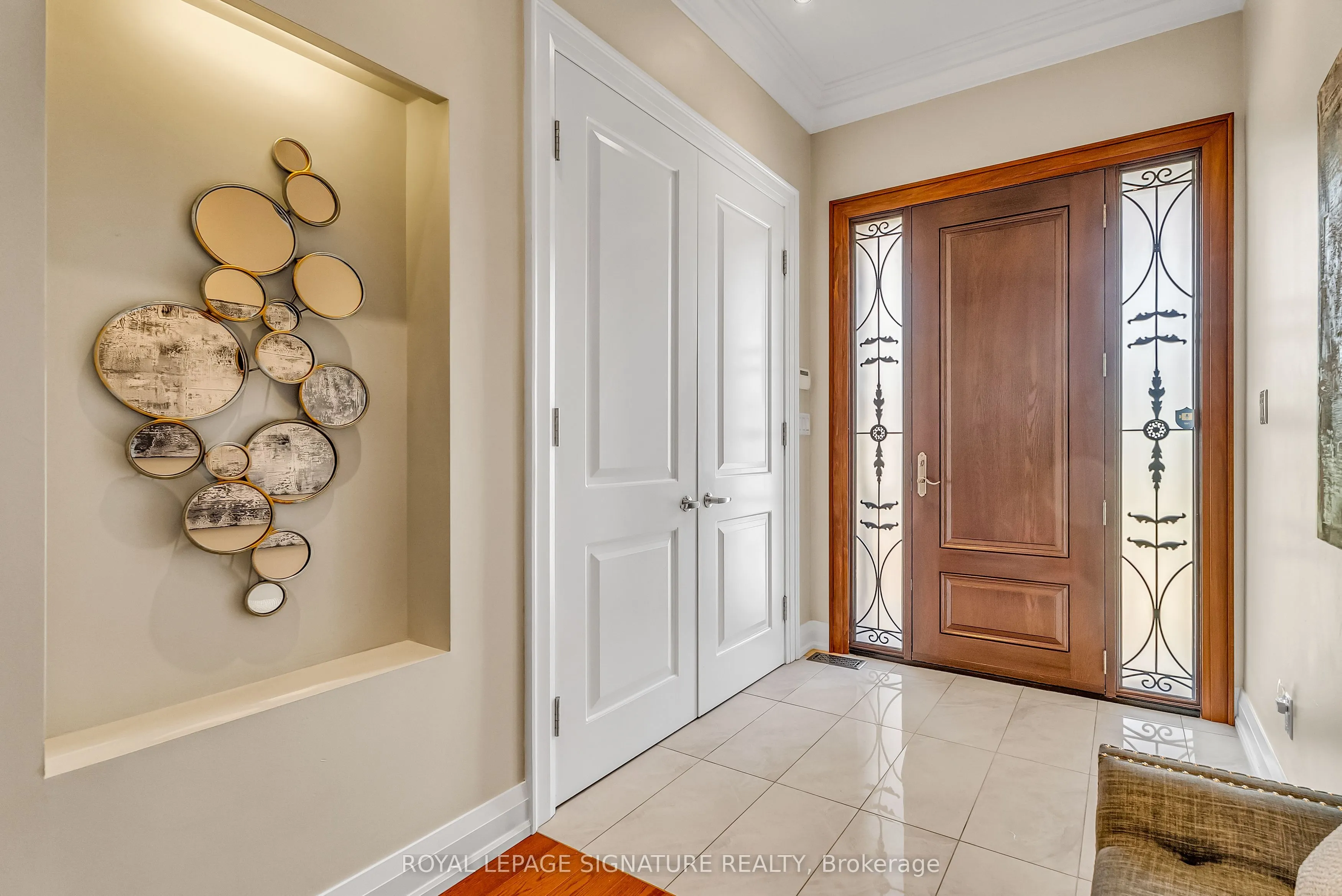 27 Caronport Crescent