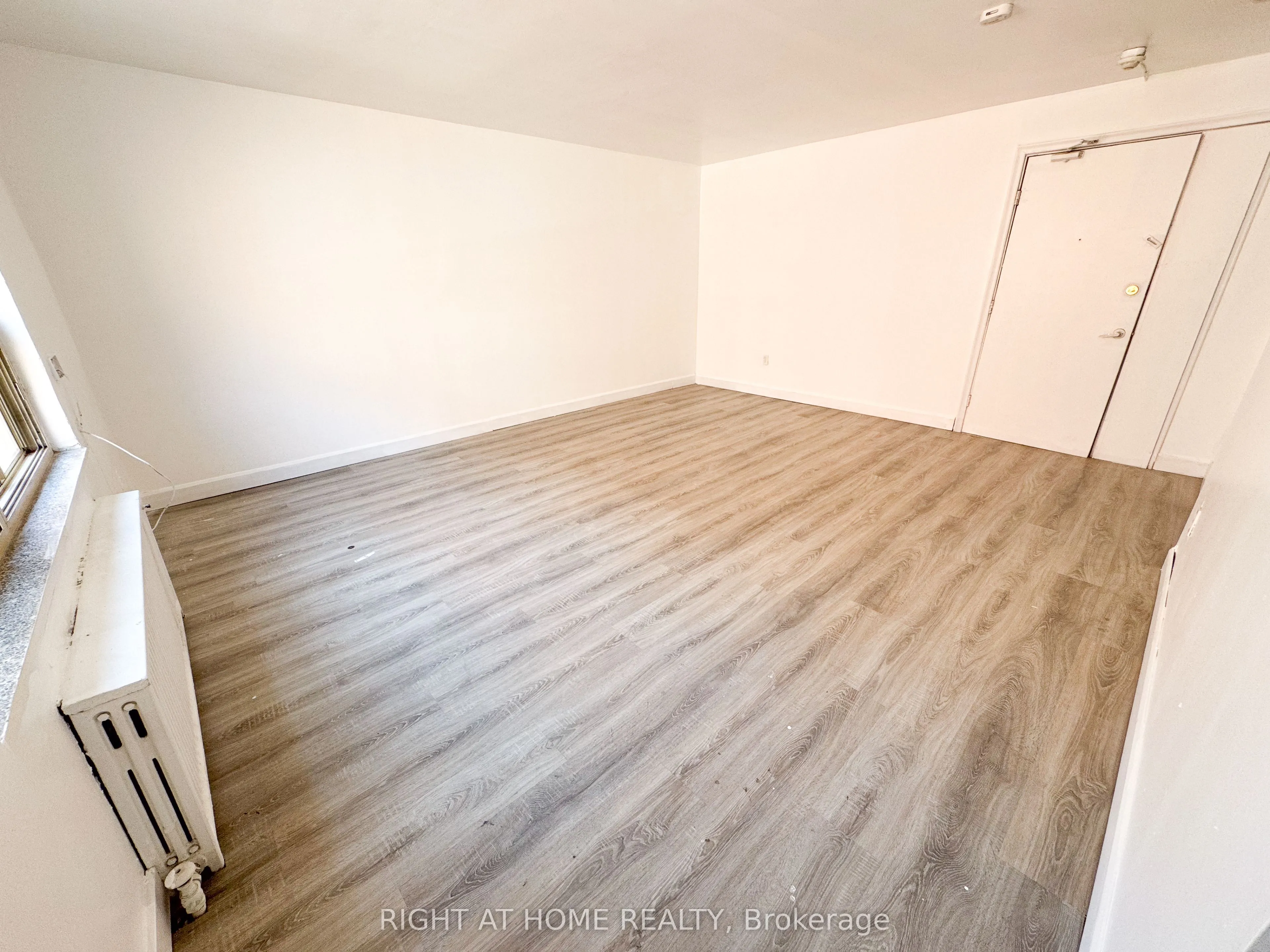 896 Eglinton Avenue E, #203