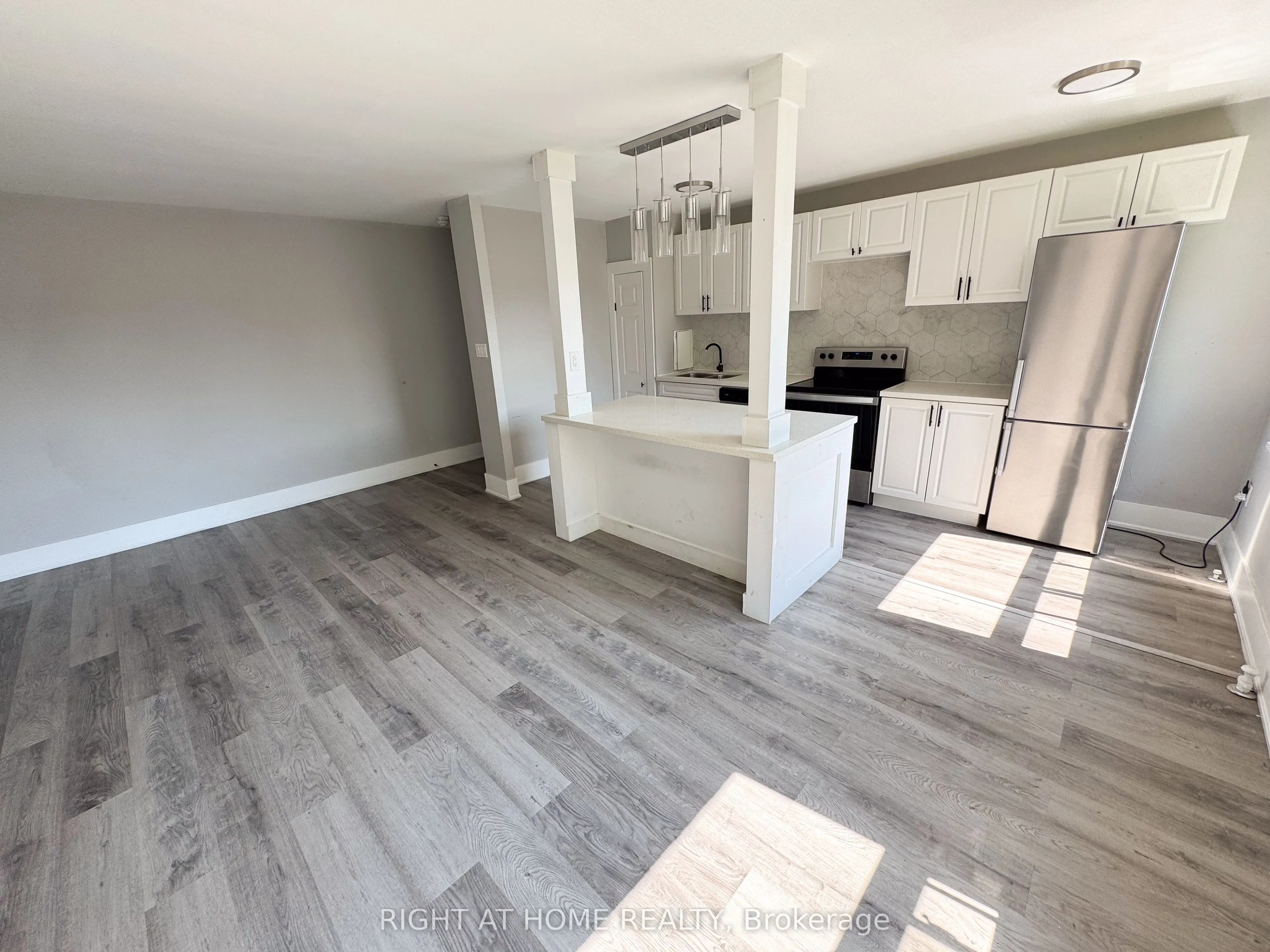 896 Eglinton Avenue E, #306
