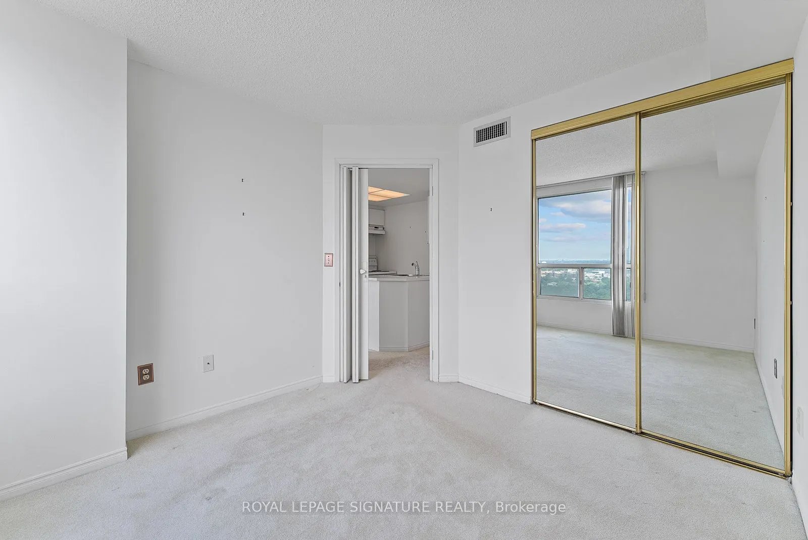 7 Concorde Place, #2509