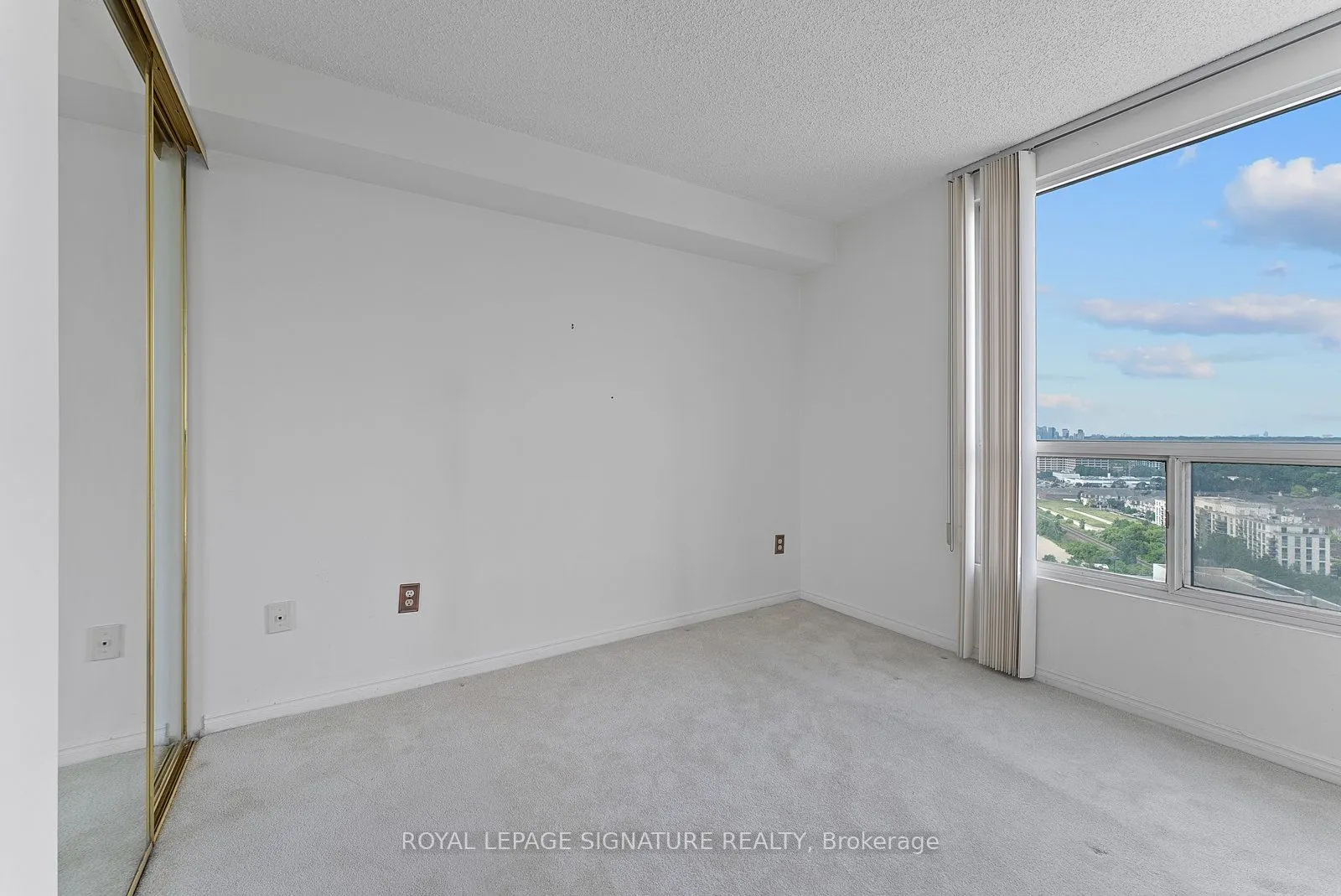 7 Concorde Place, #2509