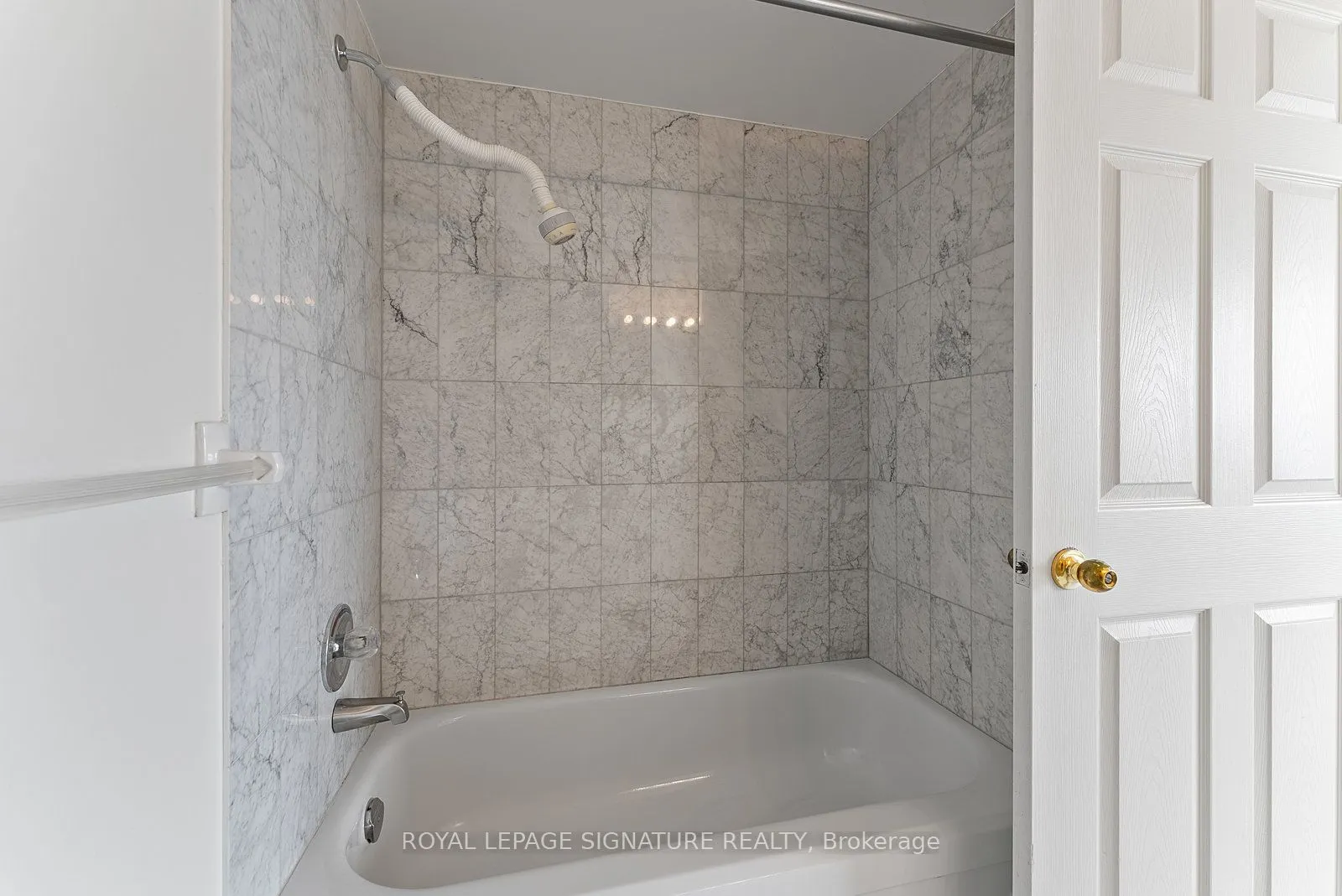 7 Concorde Place, #2509