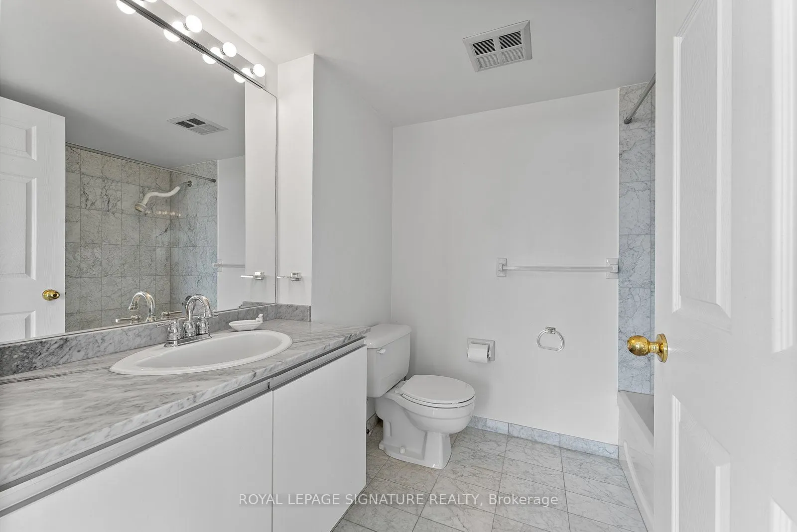 7 Concorde Place, #2509