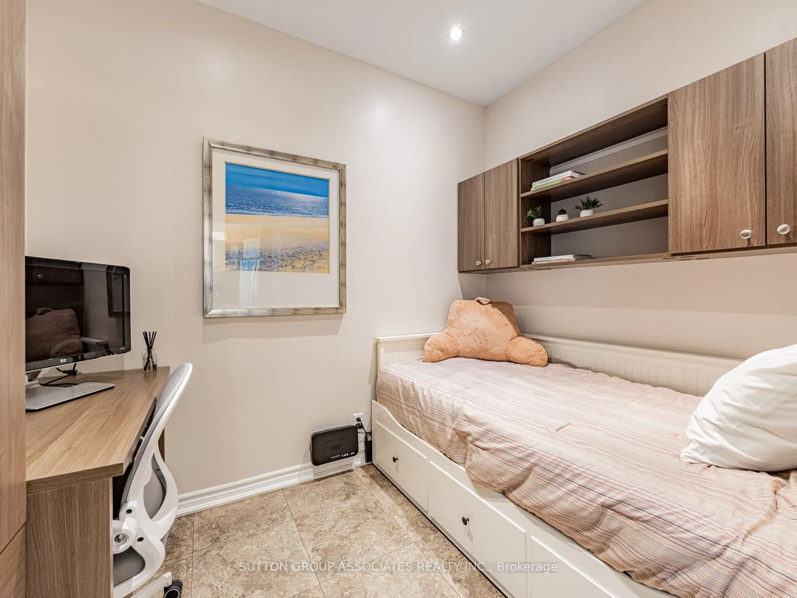 16 Dallimore Circle, #107