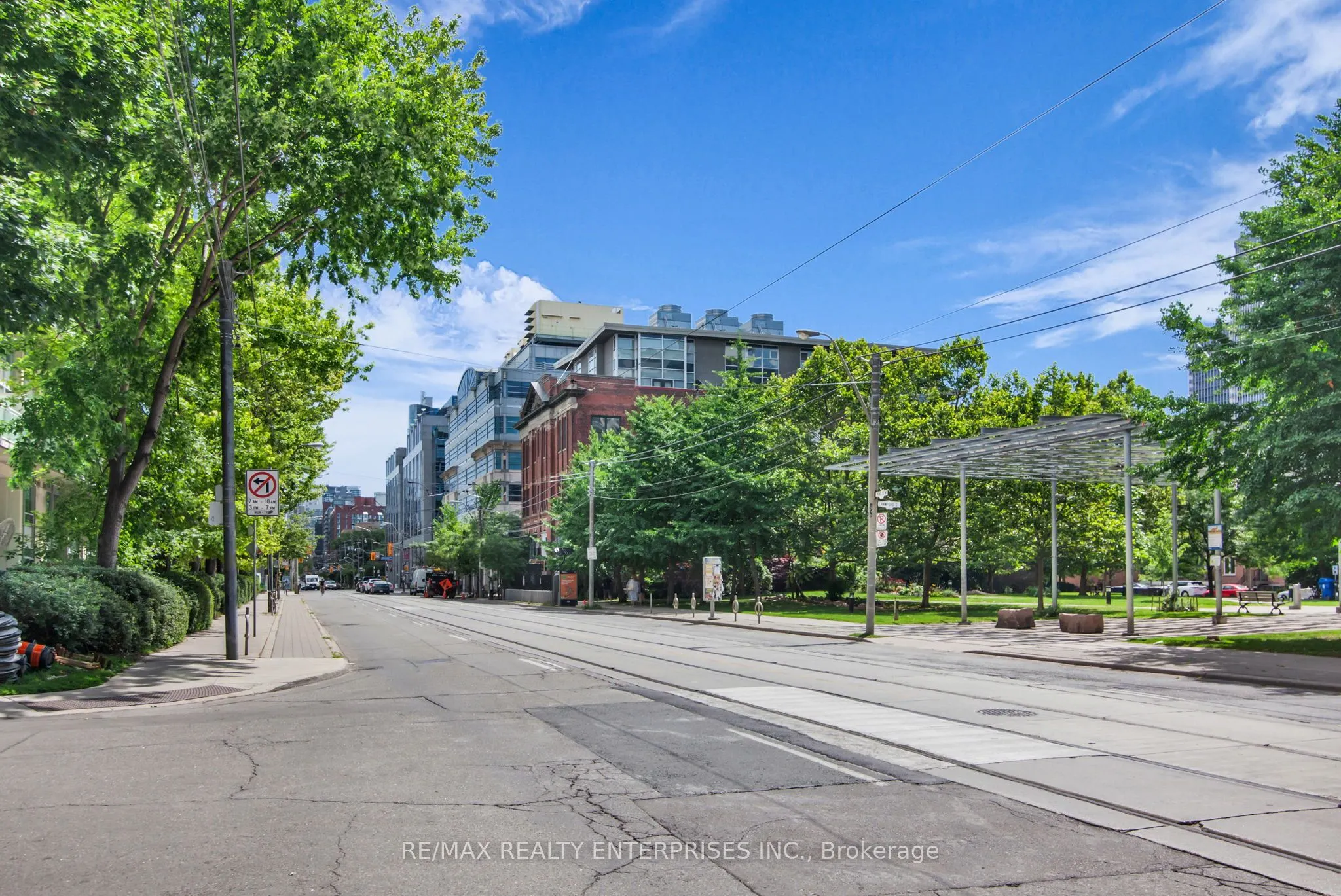 1005 King Street, #913