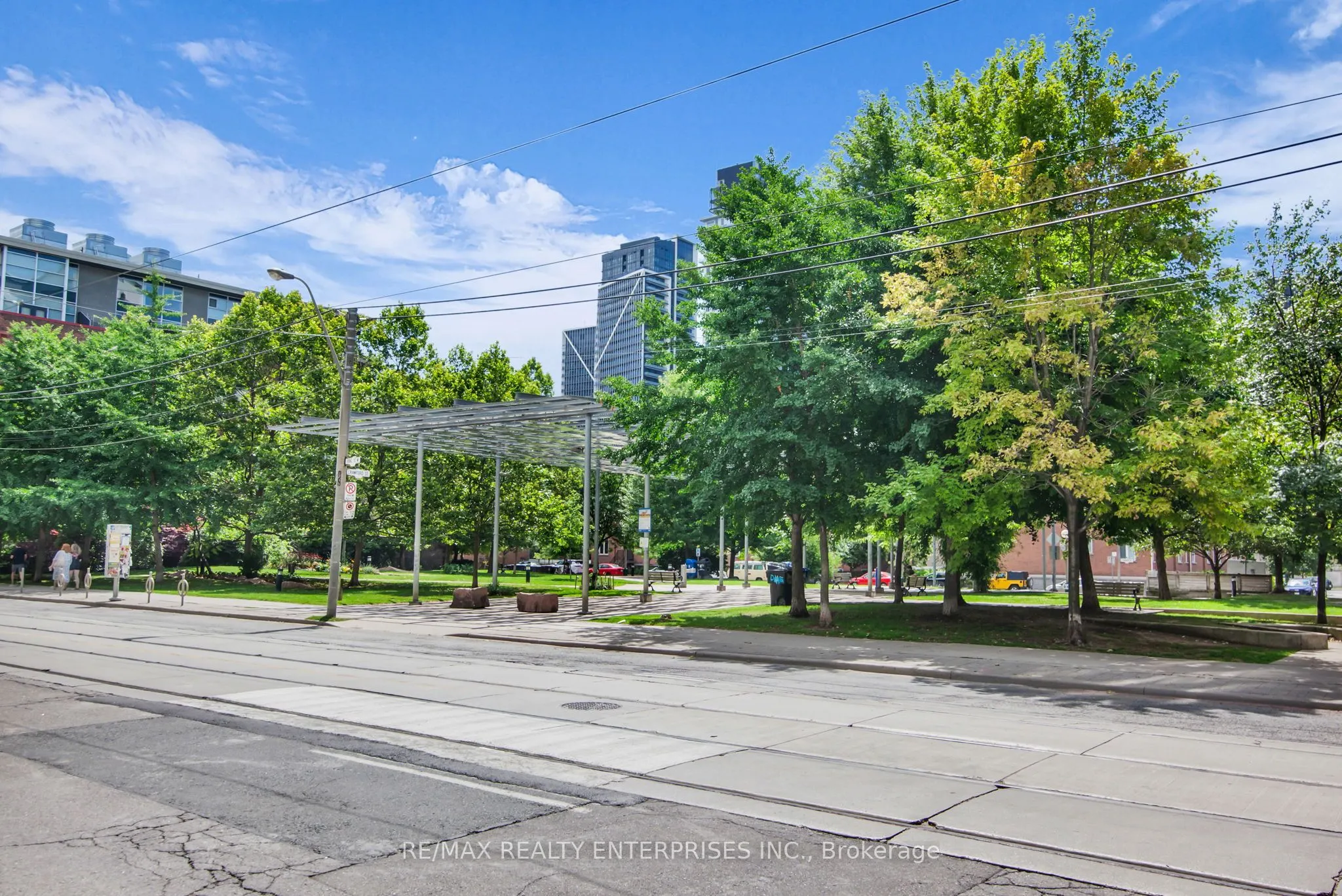 1005 King Street, #913