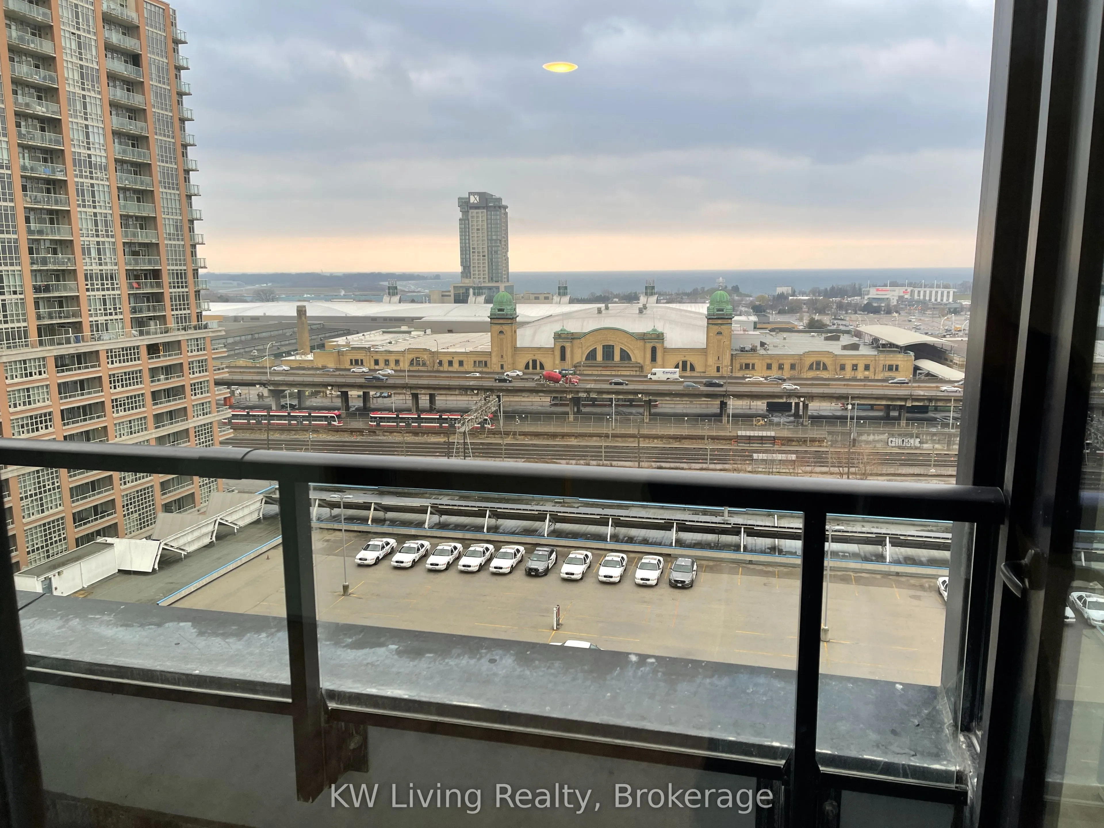 135 East Liberty Street, #902