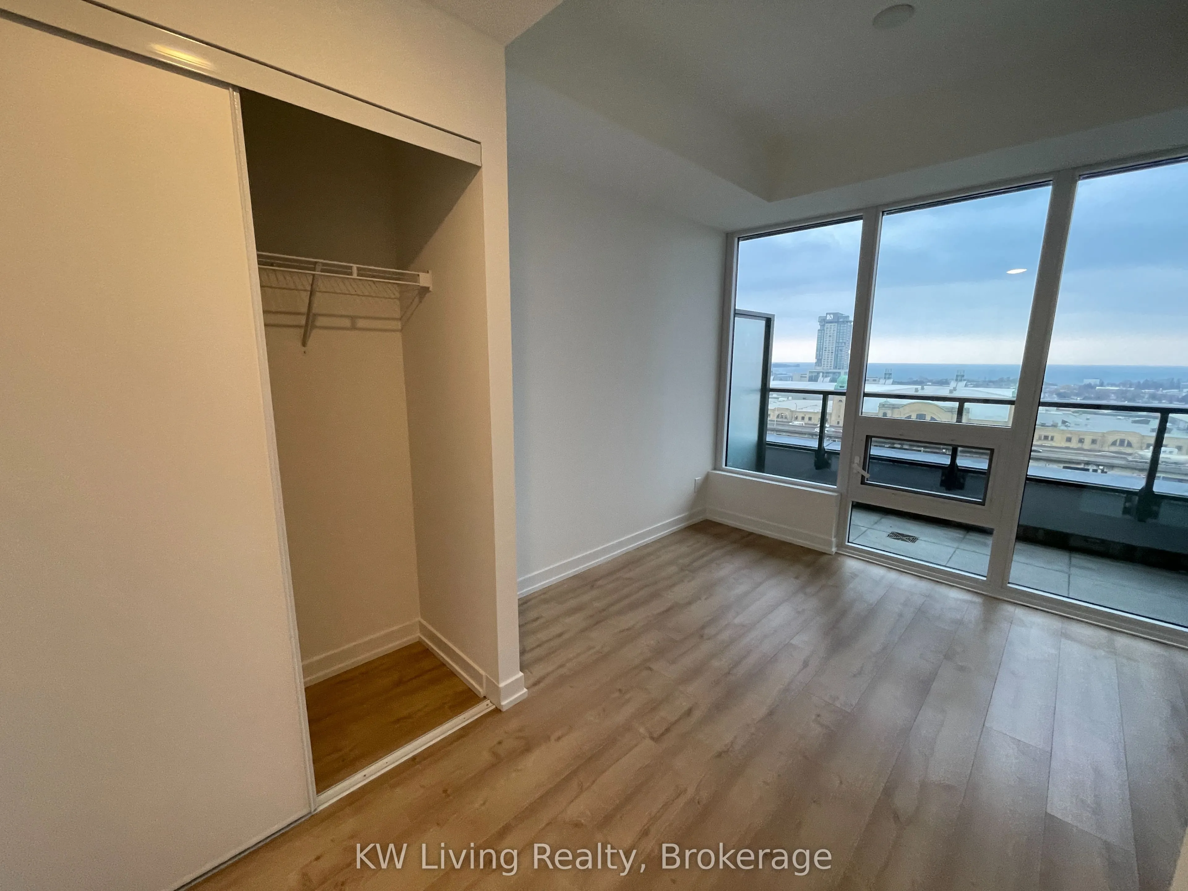 135 East Liberty Street, #902