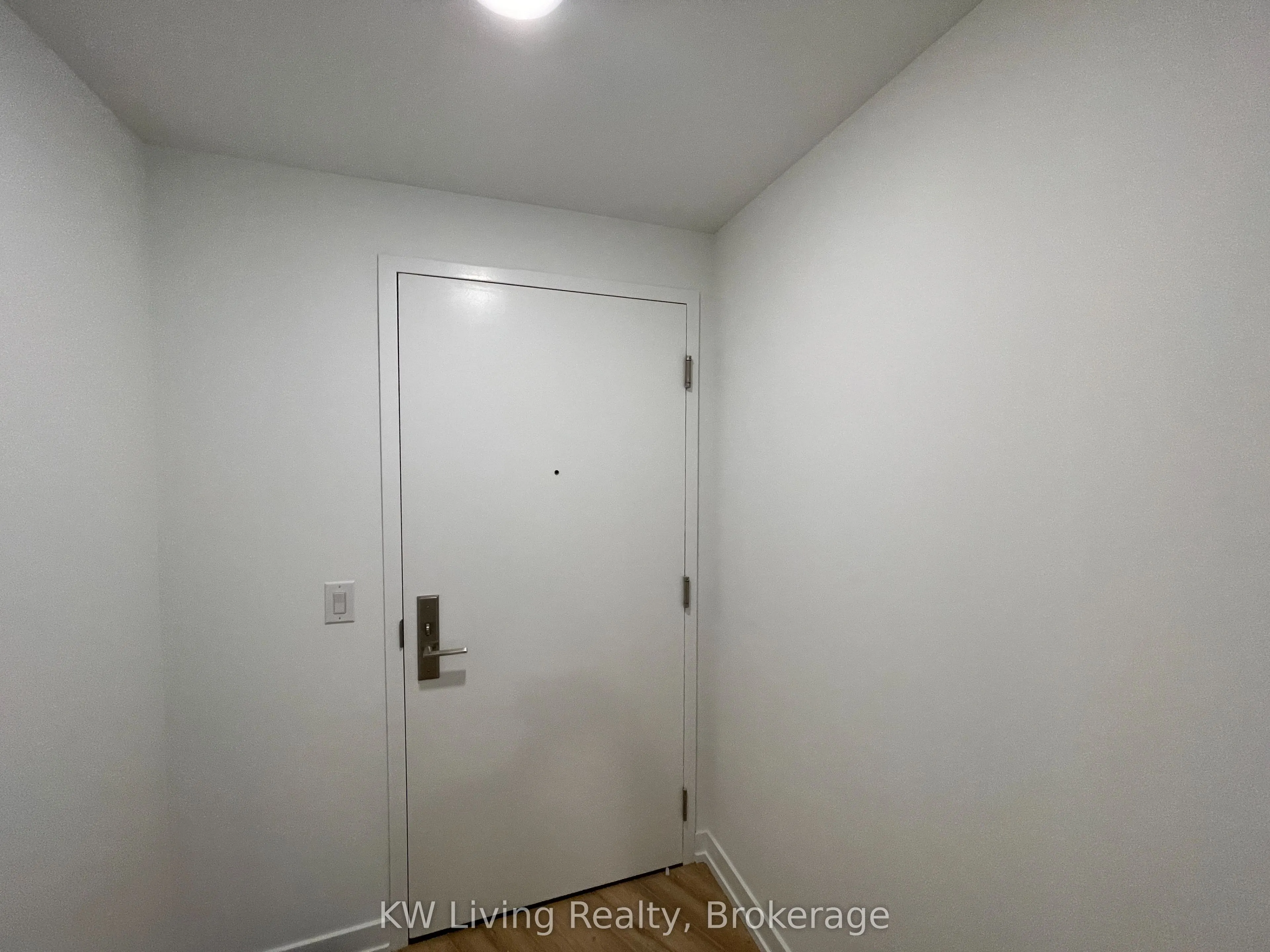 135 East Liberty Street, #902