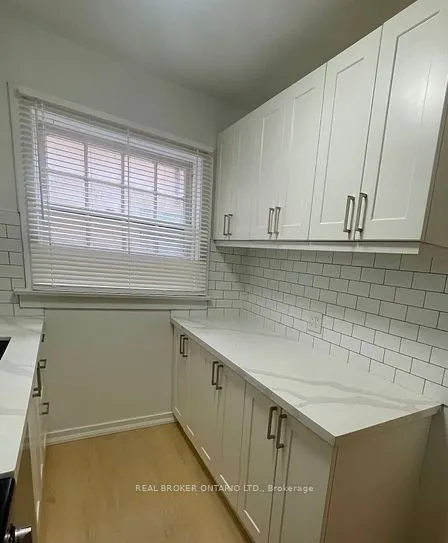 2 Broadway Avenue, #3