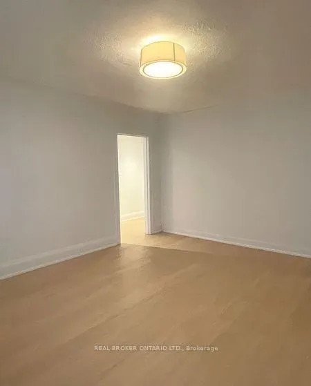2 Broadway Avenue, #3