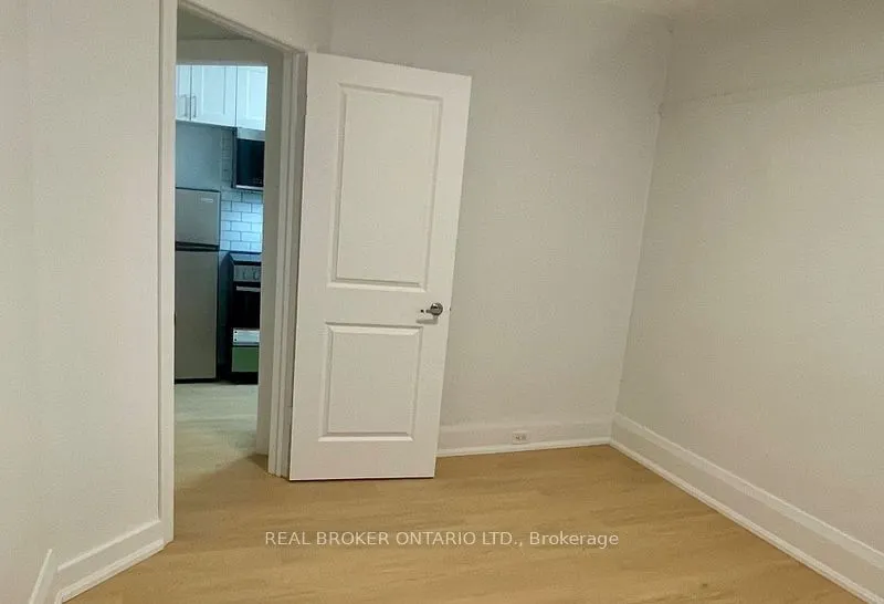 2 Broadway Avenue, #3