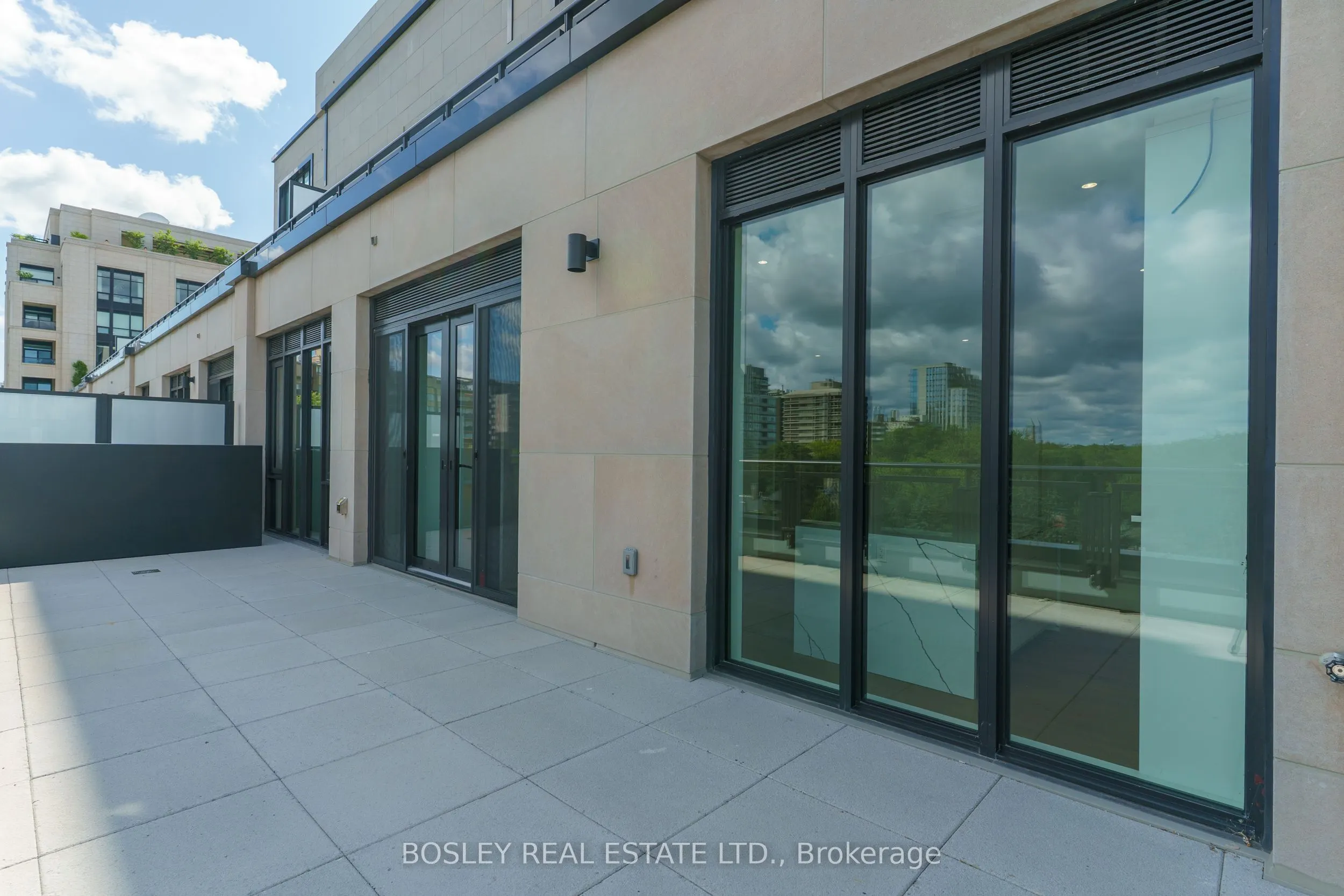 2 Forest Hill Road, #708