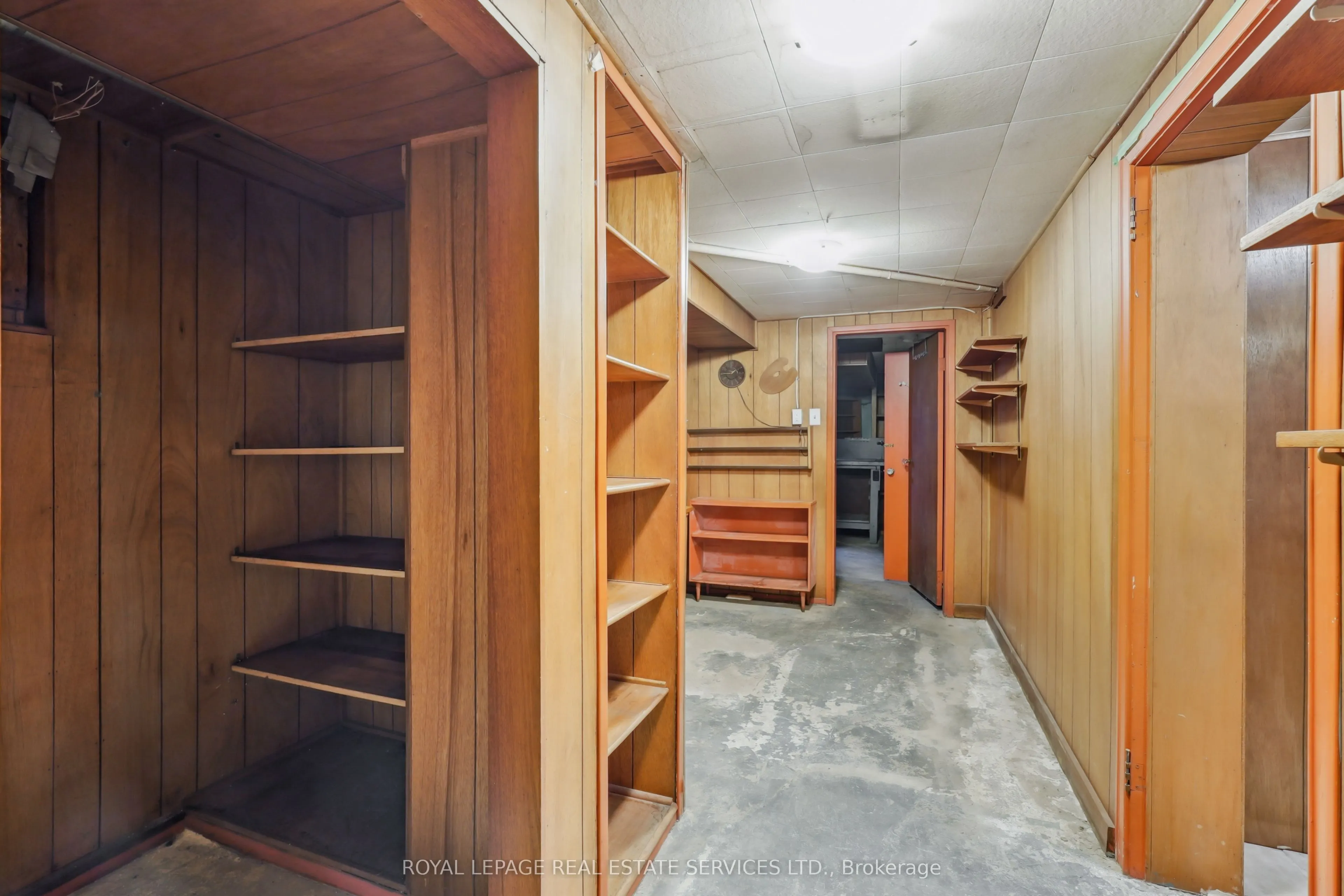 326 Lawrence Avenue W