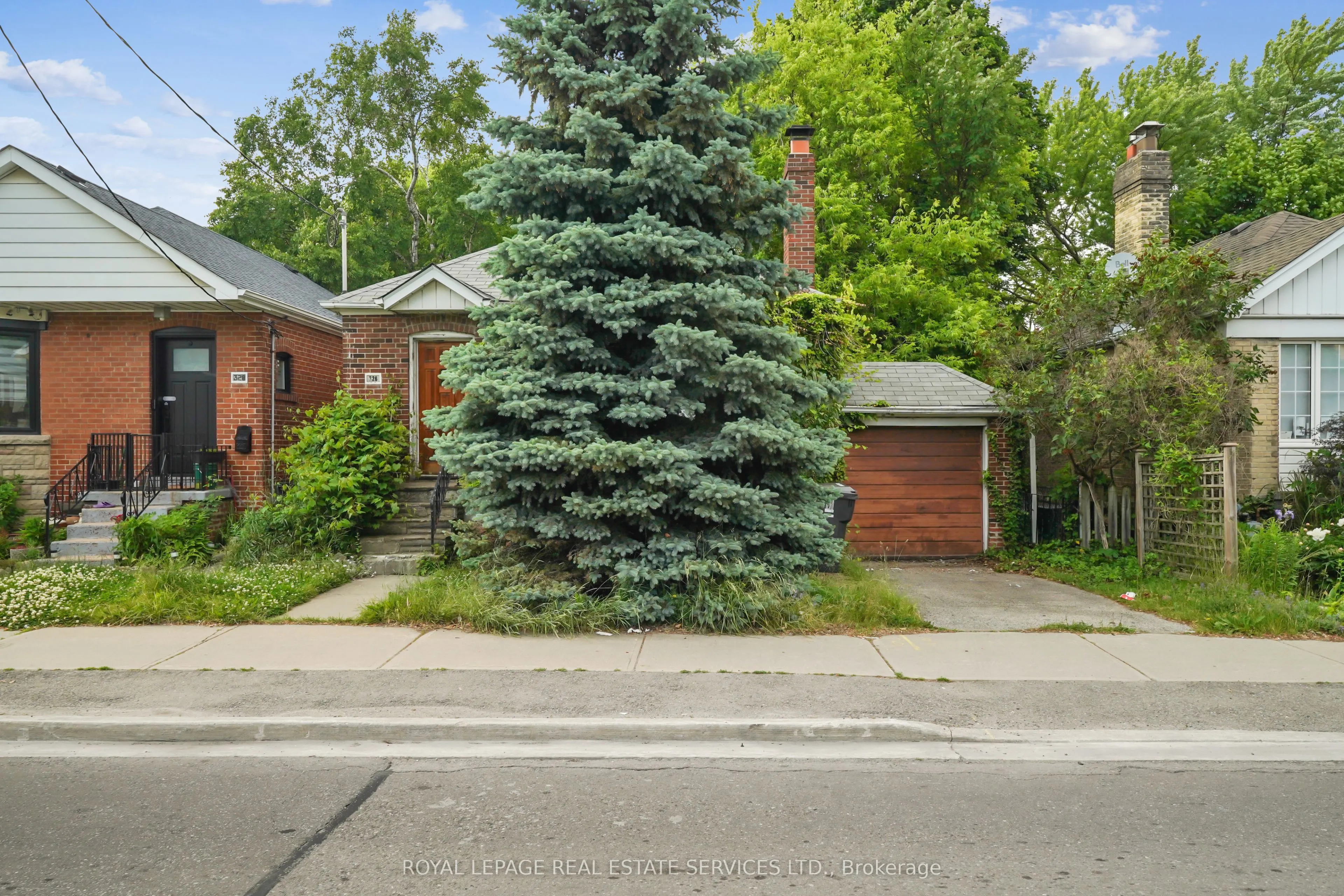 326 Lawrence Avenue W