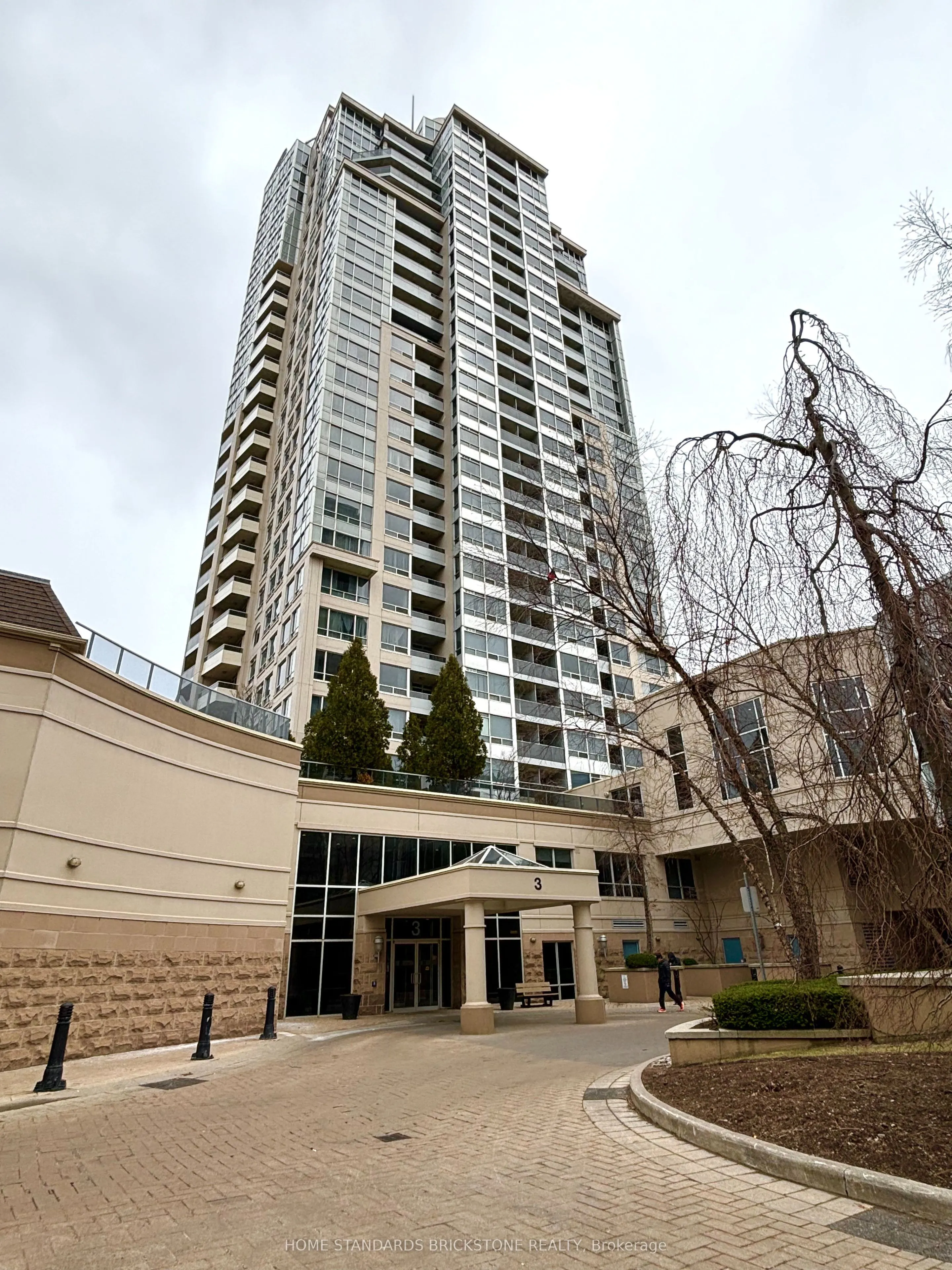 3 Rean Drive, #308