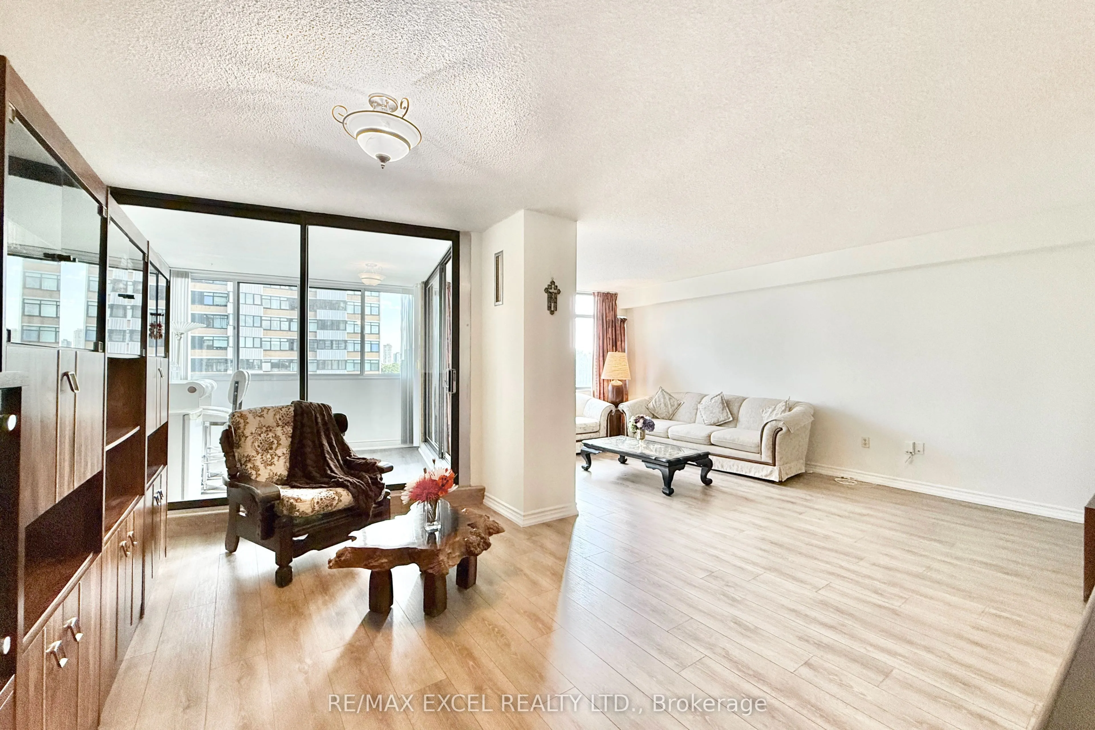 1201 Steeles Avenue W, #501