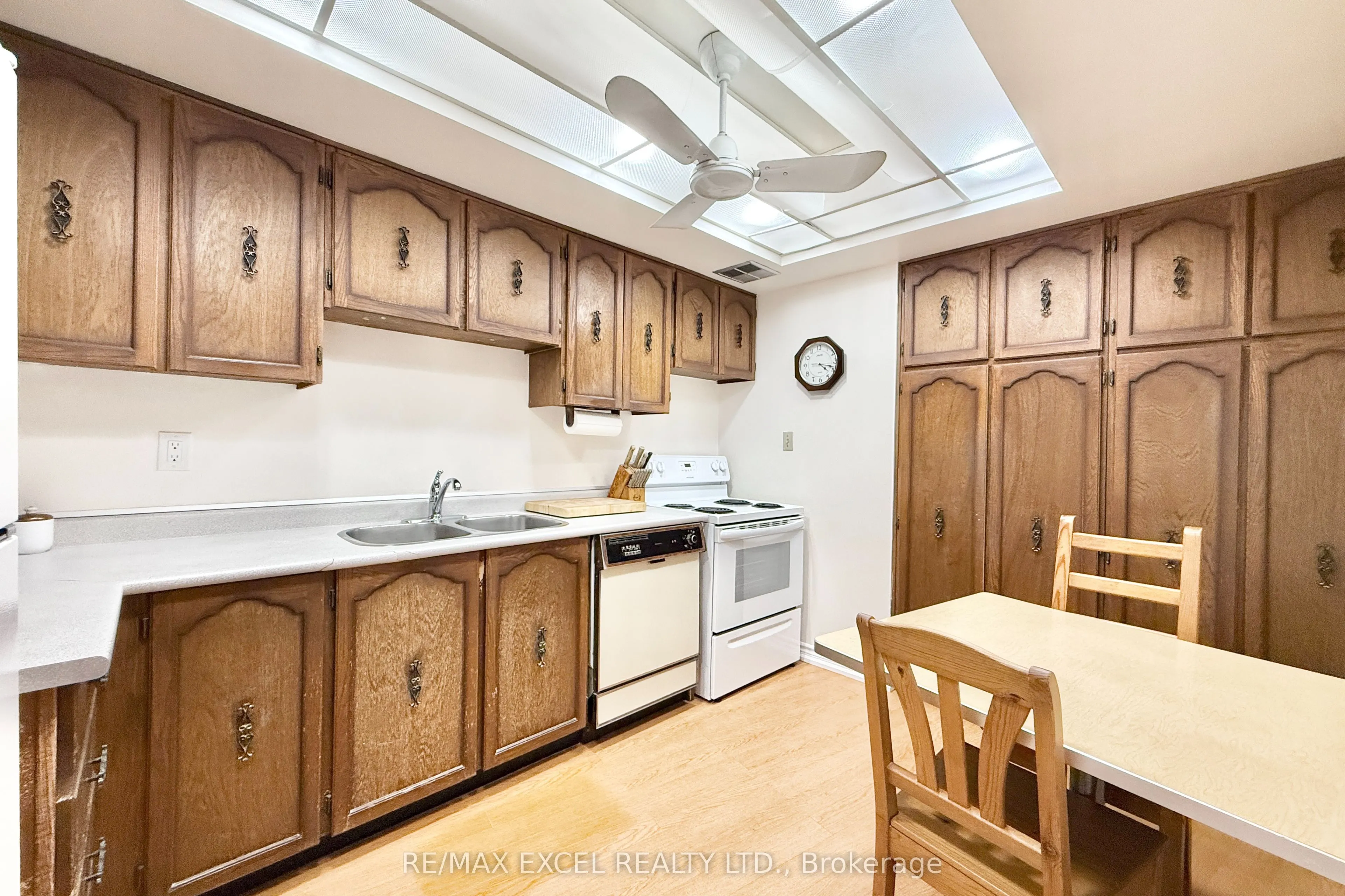 1201 Steeles Avenue W, #501