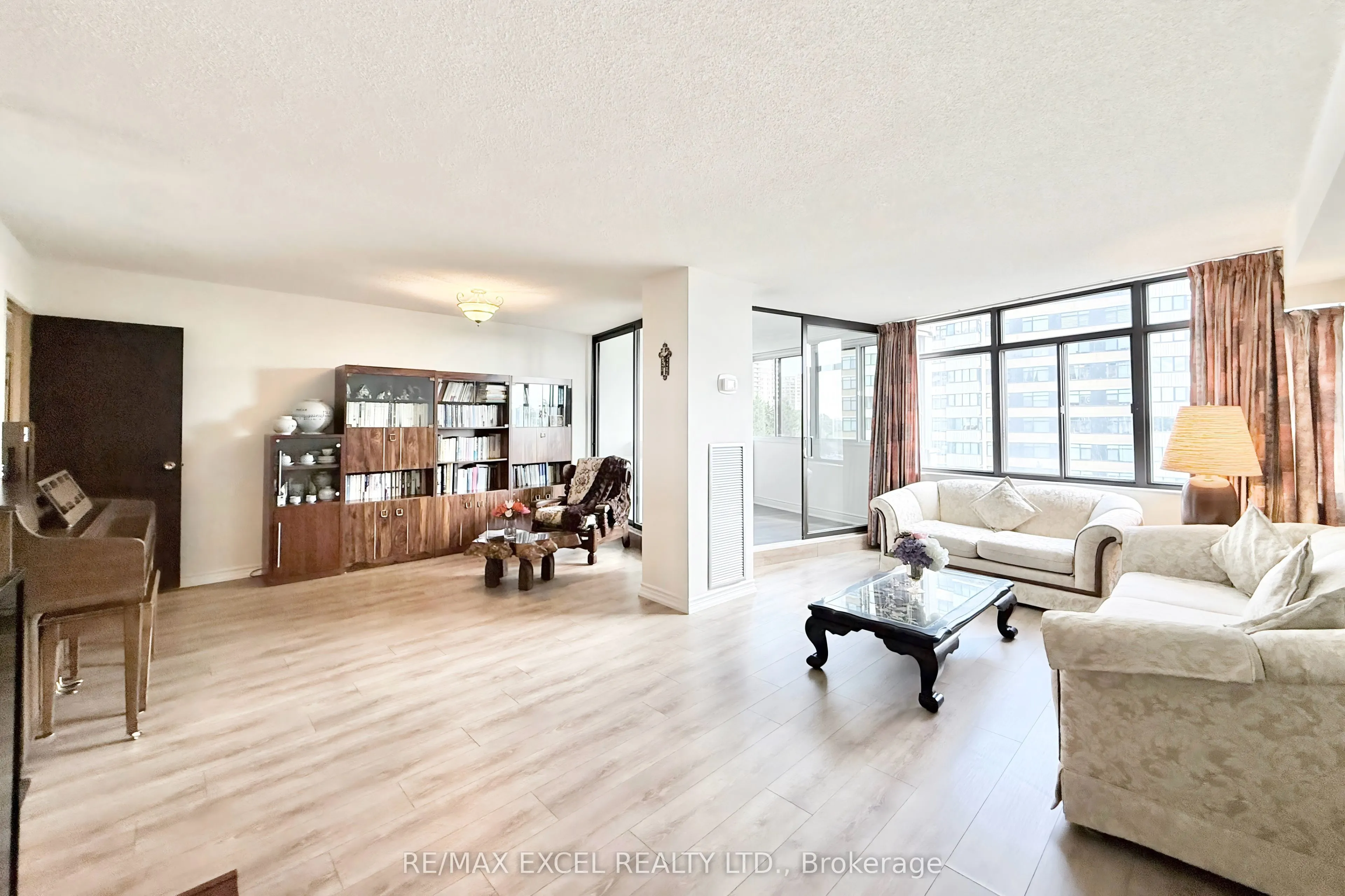 1201 Steeles Avenue W, #501