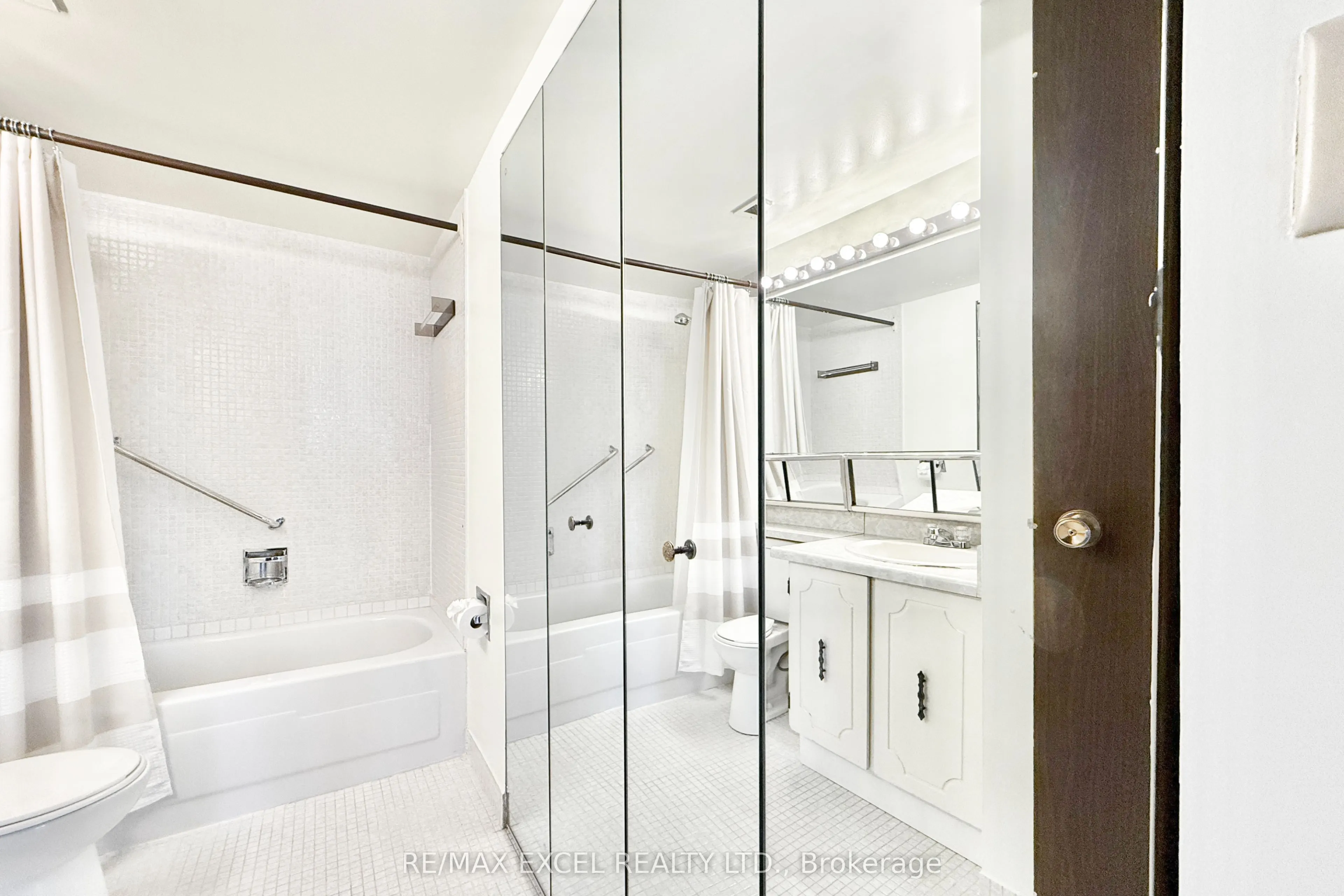 1201 Steeles Avenue W, #501