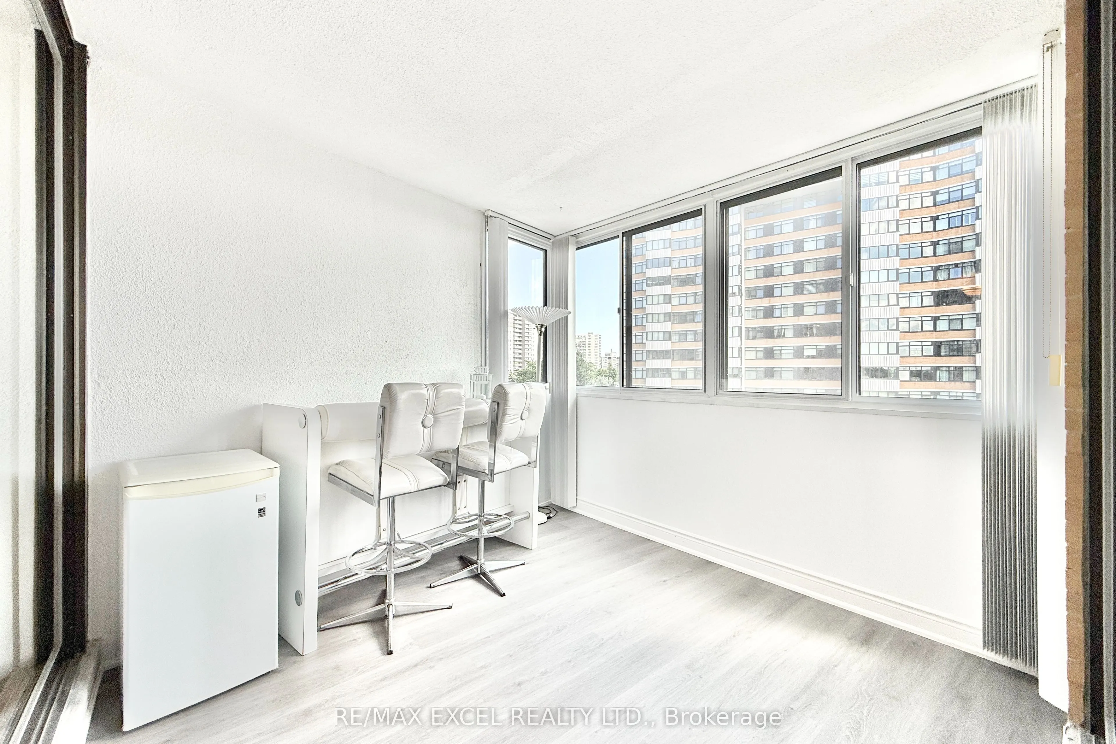 1201 Steeles Avenue W, #501