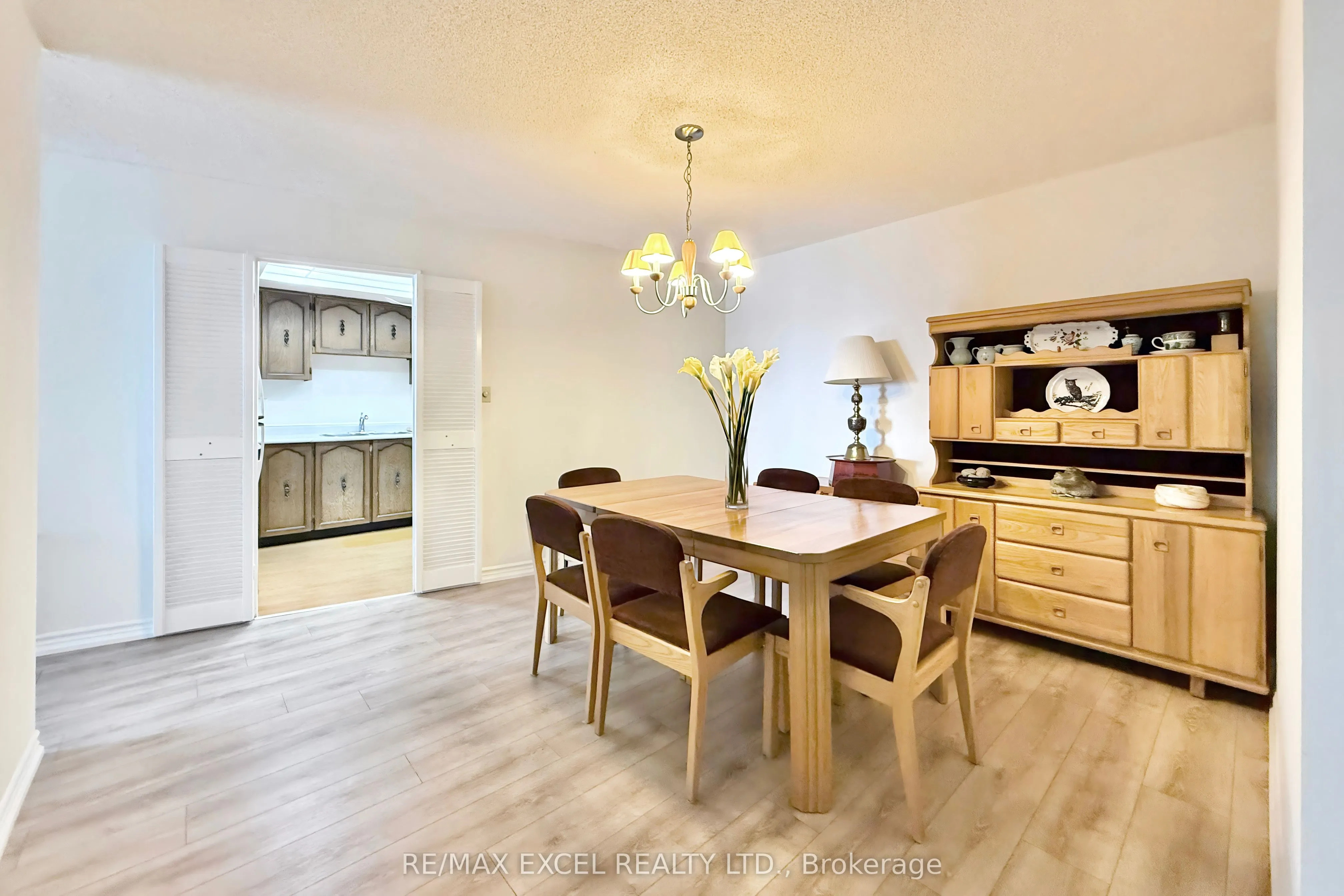 1201 Steeles Avenue W, #501
