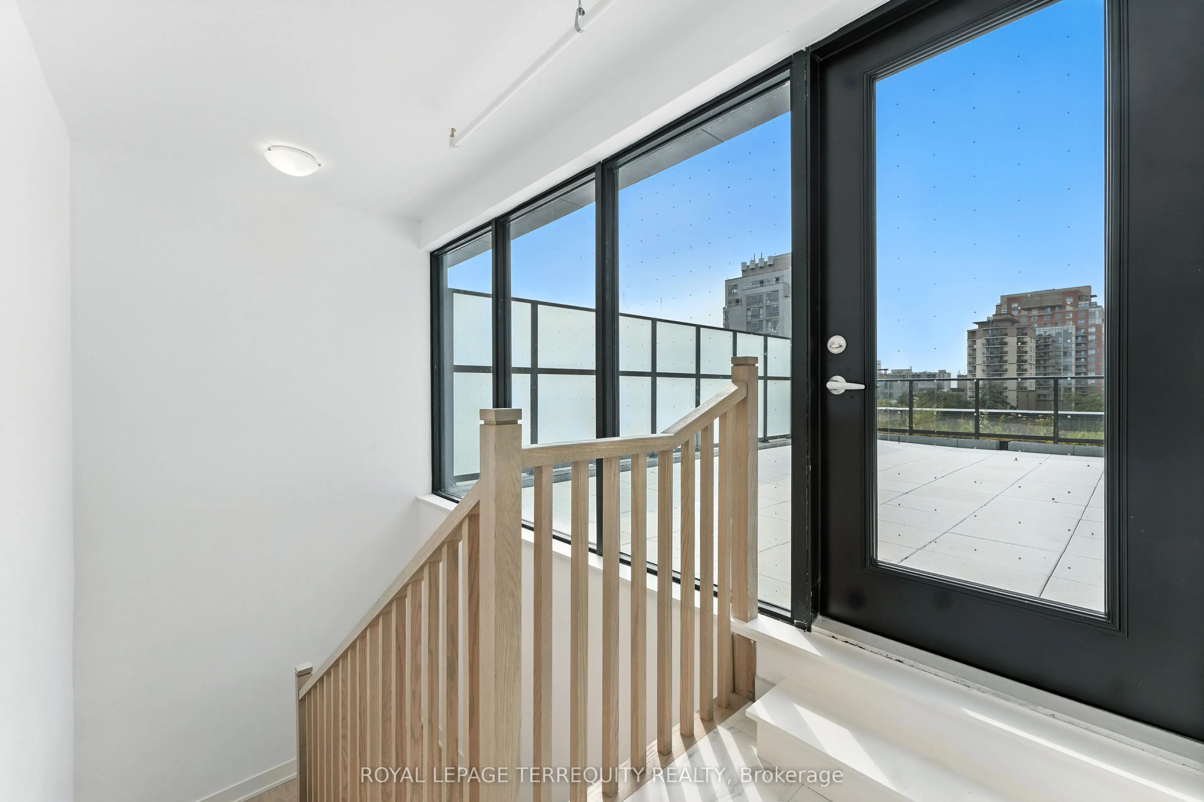 200 Keewatin Avenue, #PH05