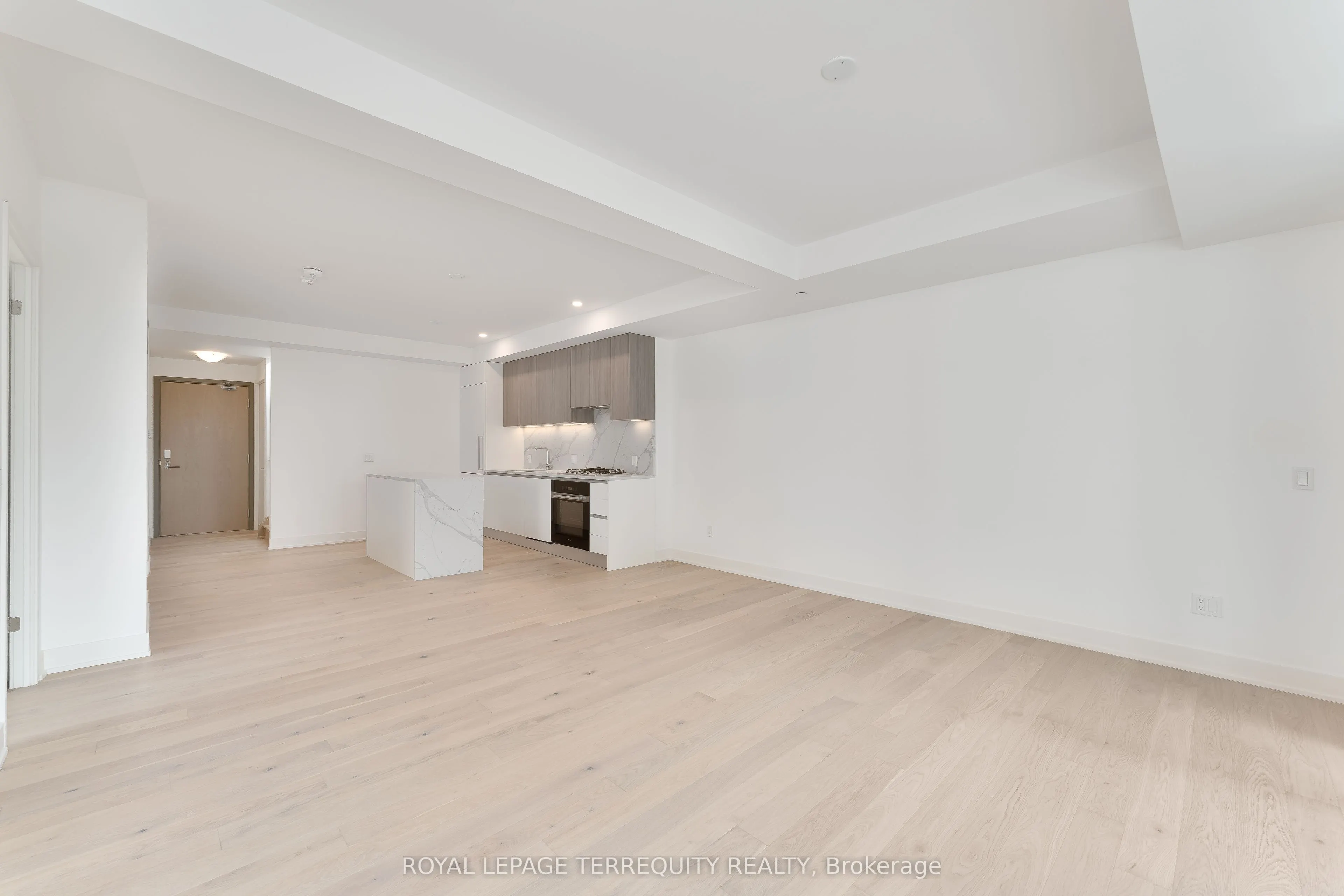 200 Keewatin Avenue, #PH05
