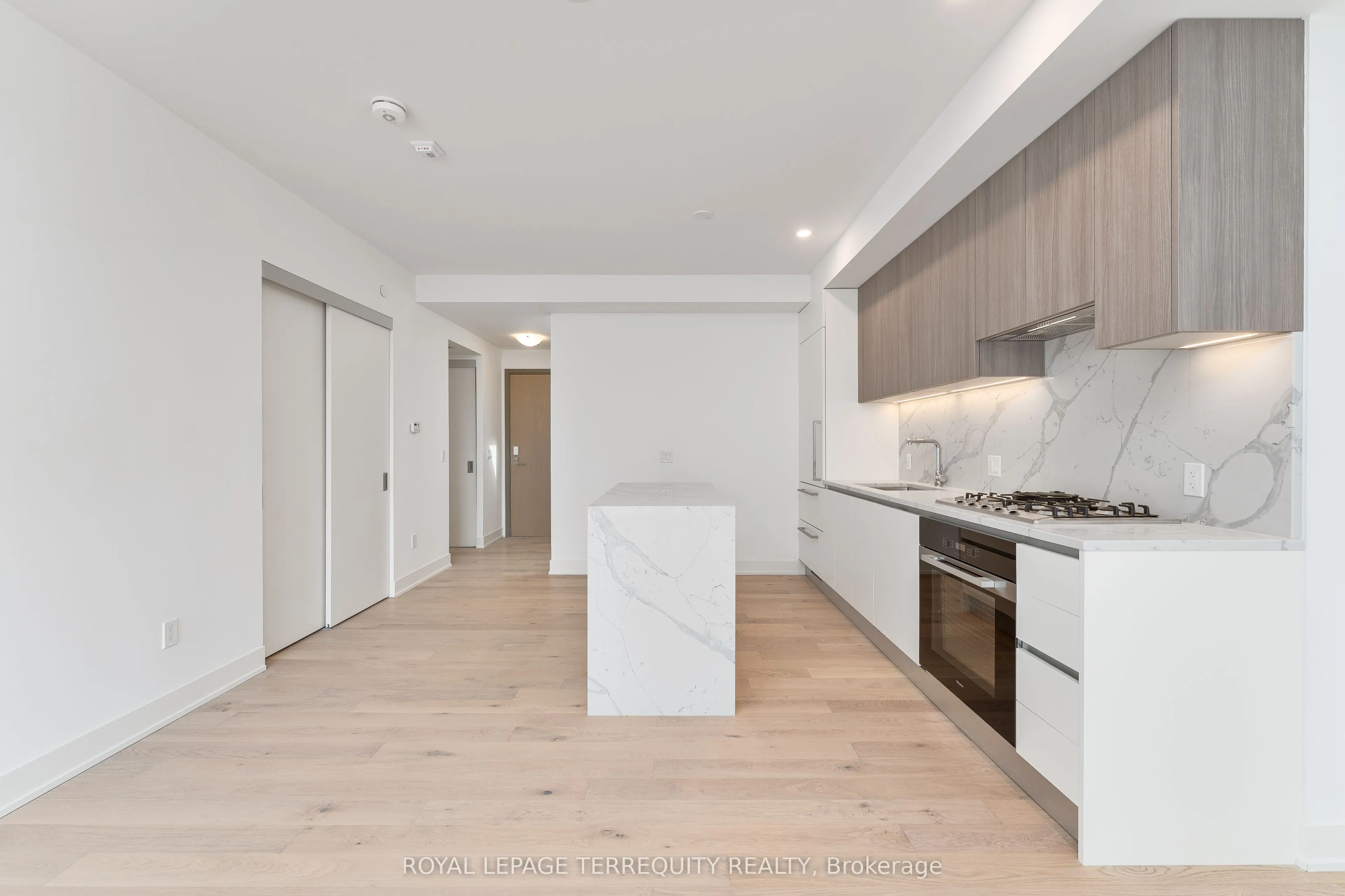 200 Keewatin Avenue, #PH05