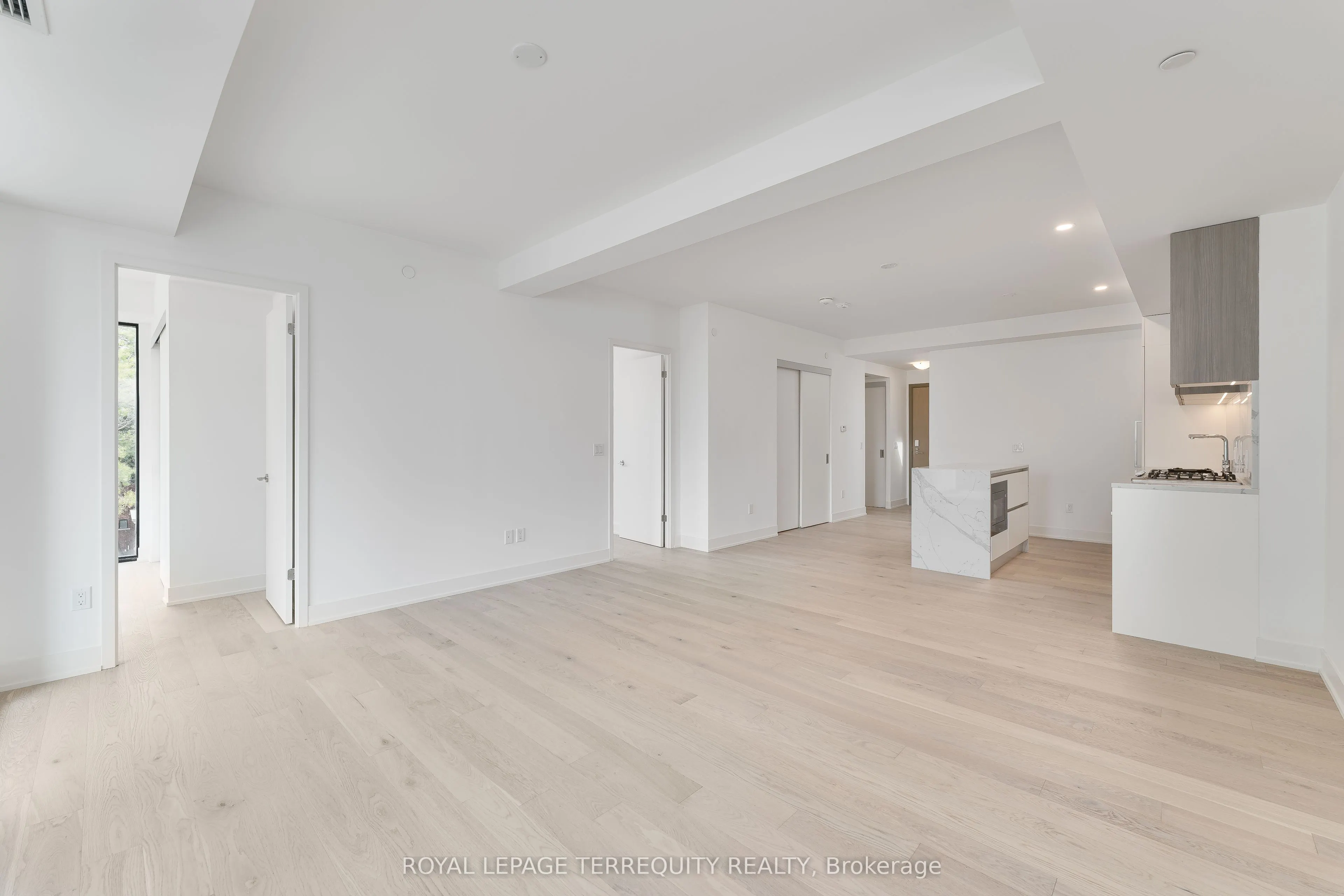 200 Keewatin Avenue, #PH05