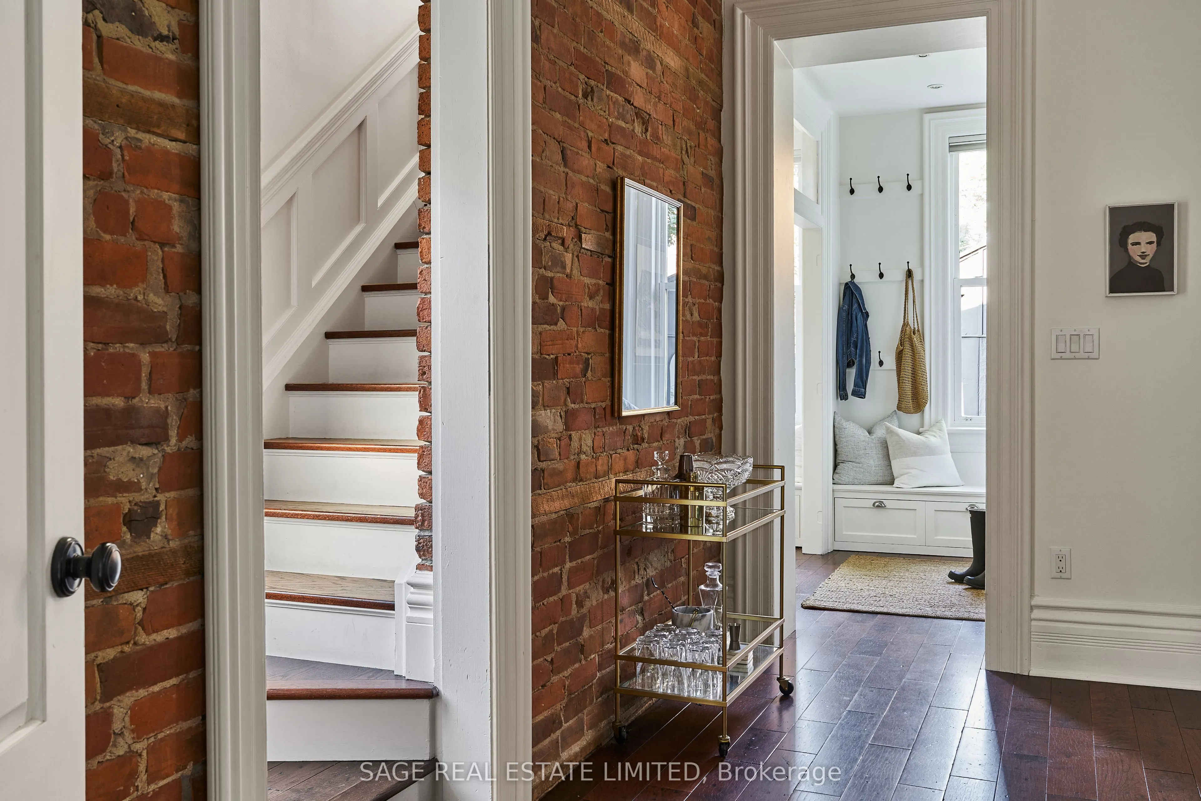 73 Lakeview Avenue
