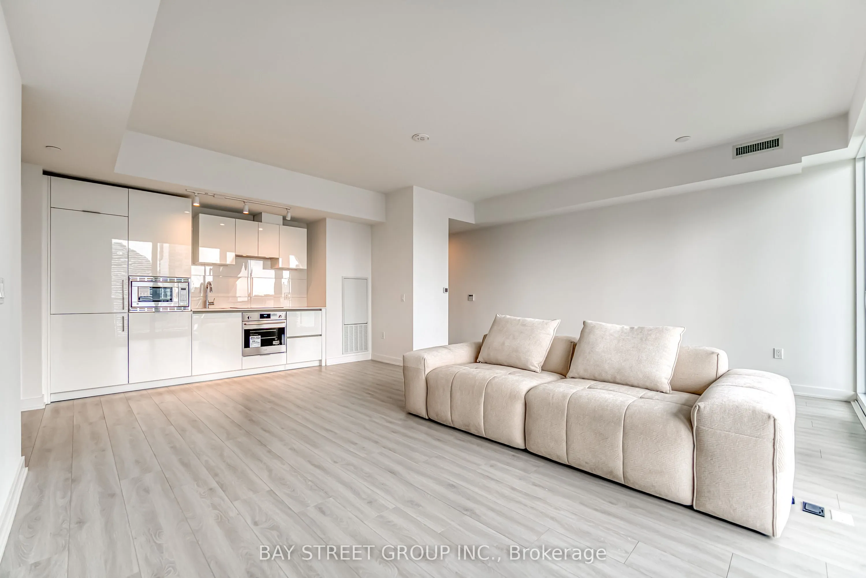 230 Simcoe Street, #3514