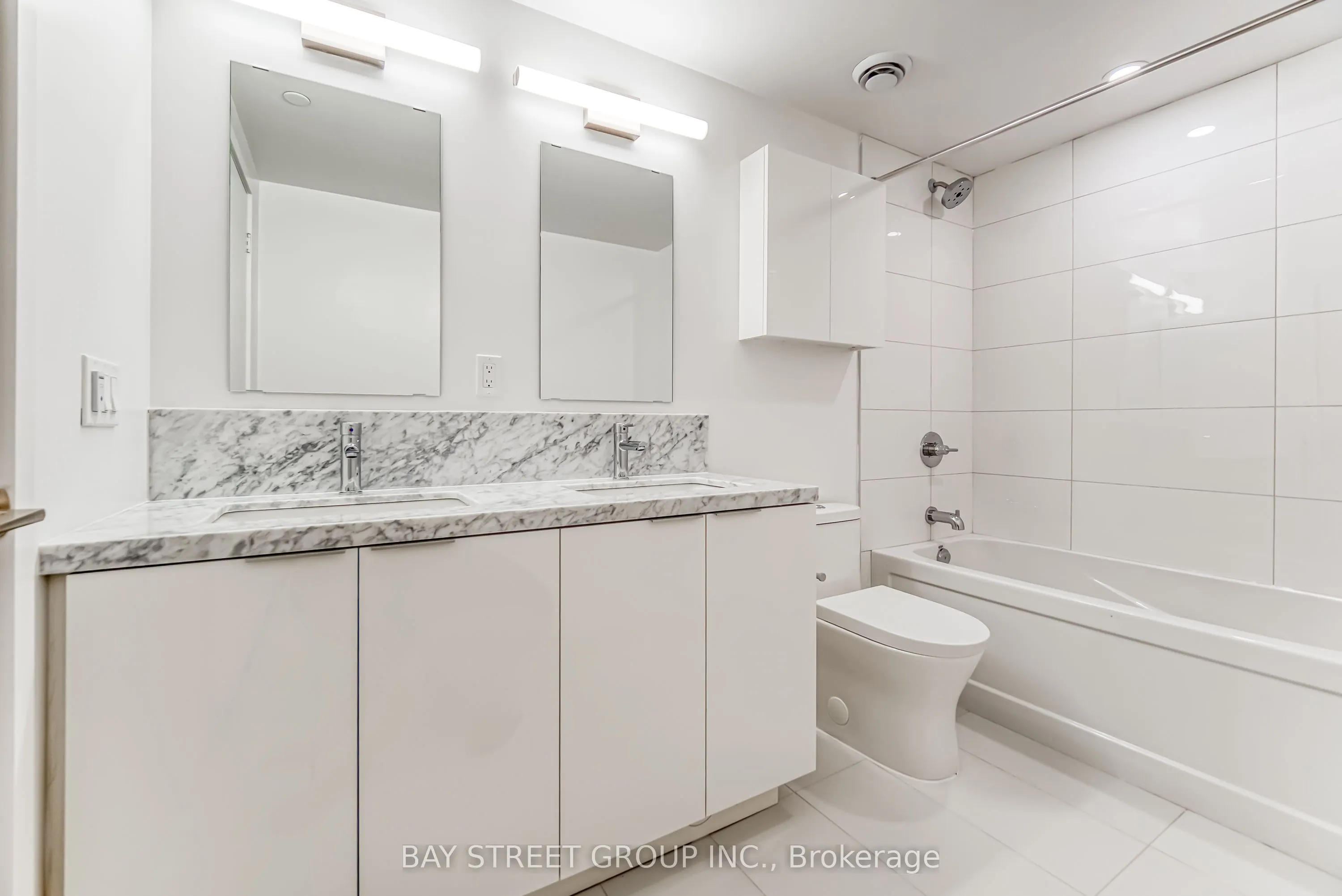 230 Simcoe Street, #3514