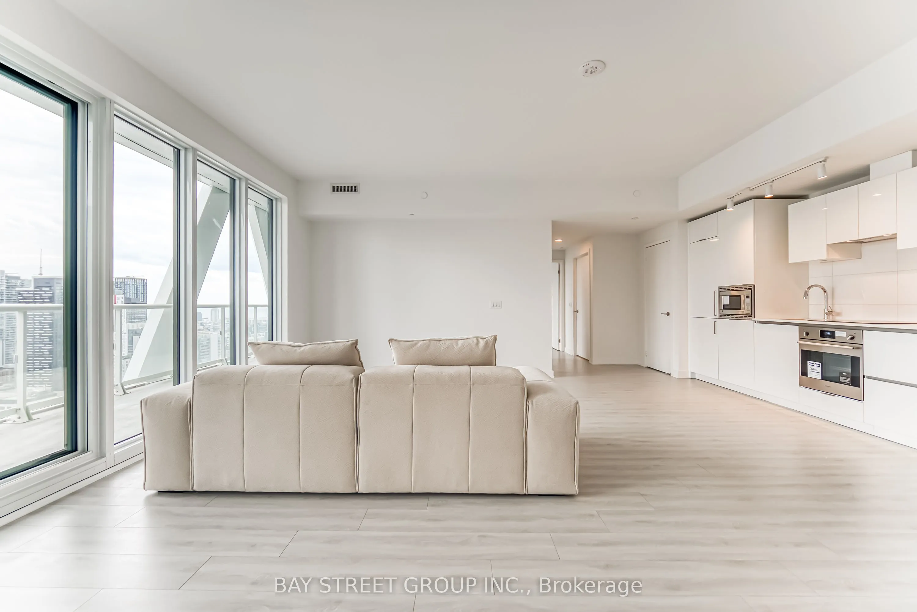 230 Simcoe Street, #3514