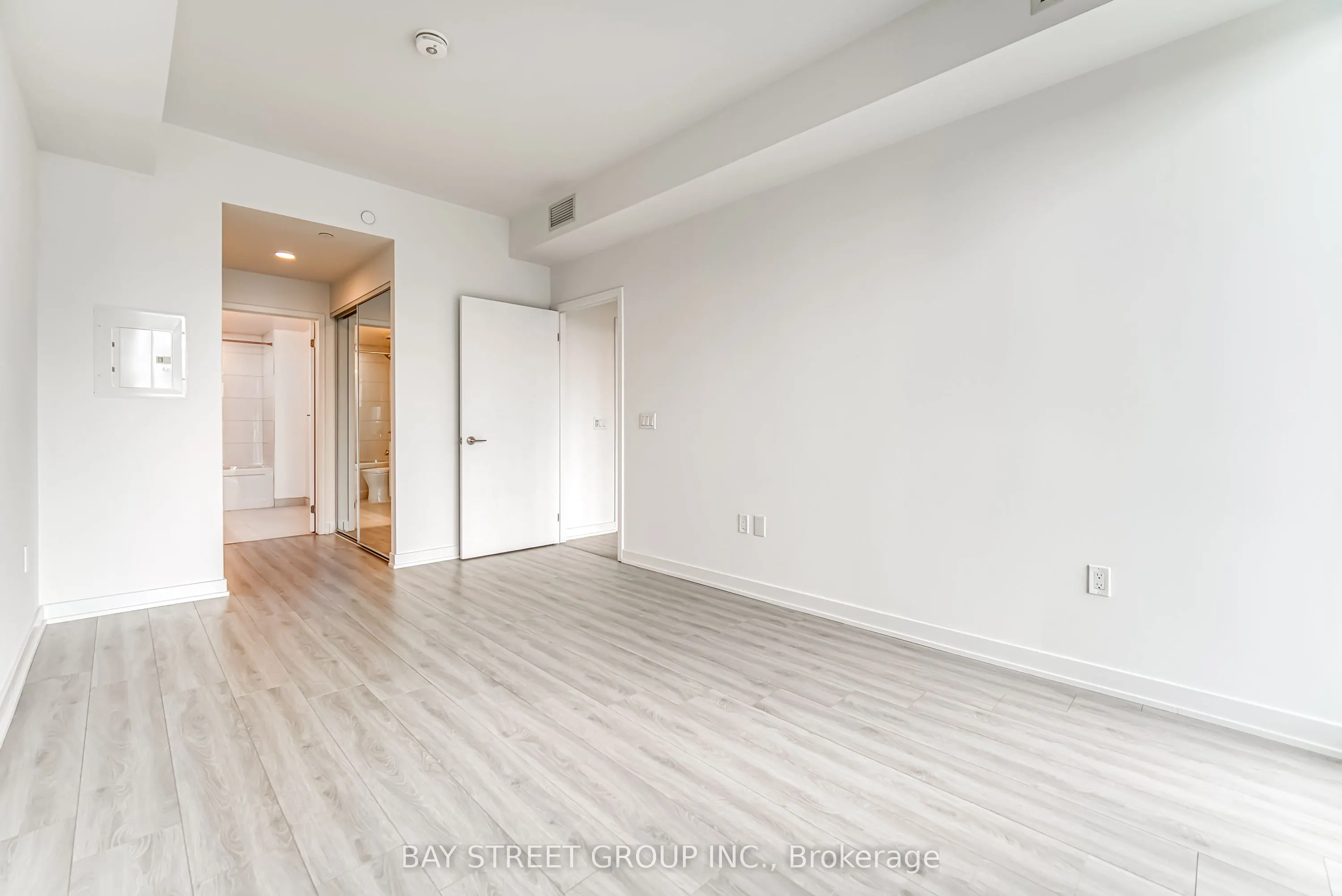 230 Simcoe Street, #3514