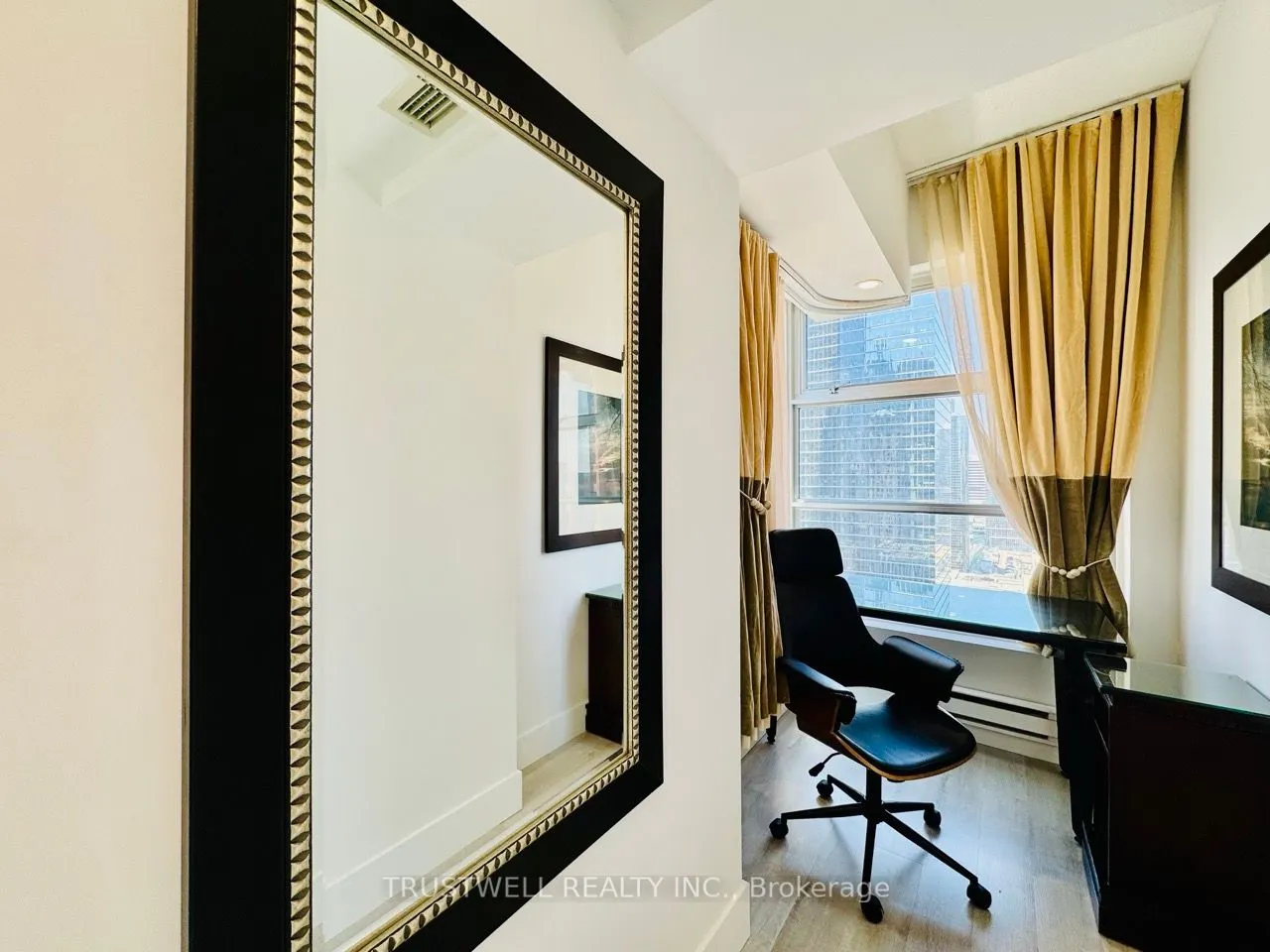 1 King Street W, #2901