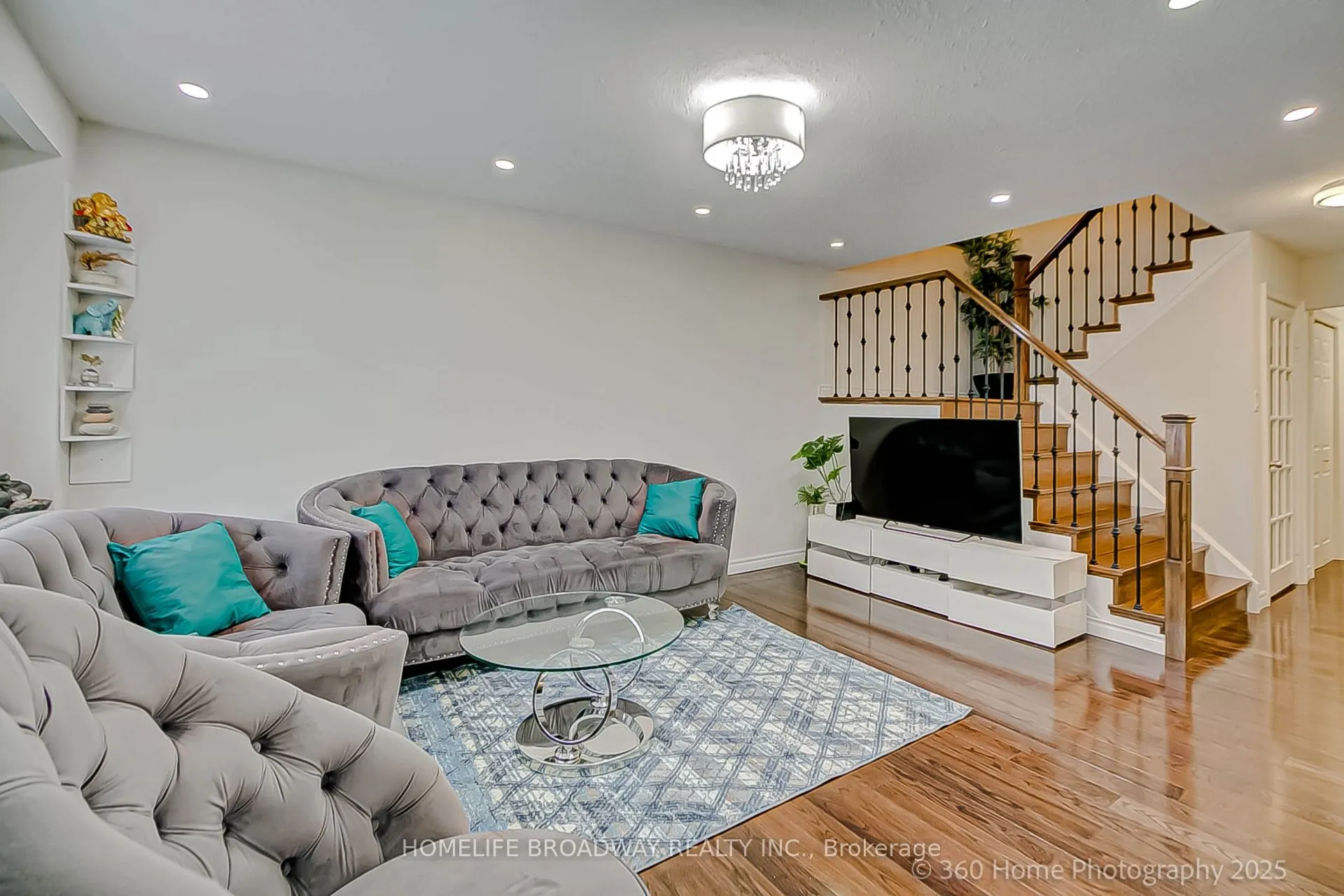 266 Mcnicoll Avenue