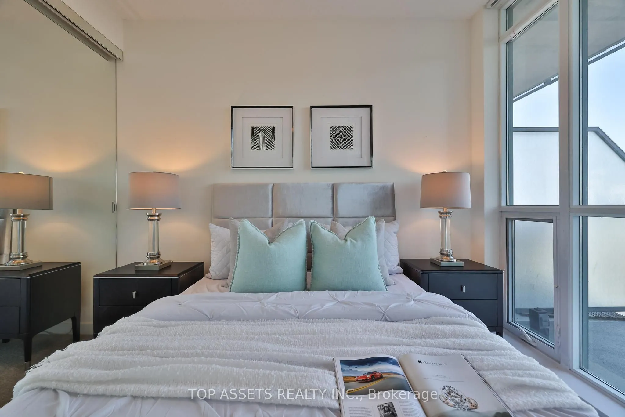 770 Bay Street, #1613
