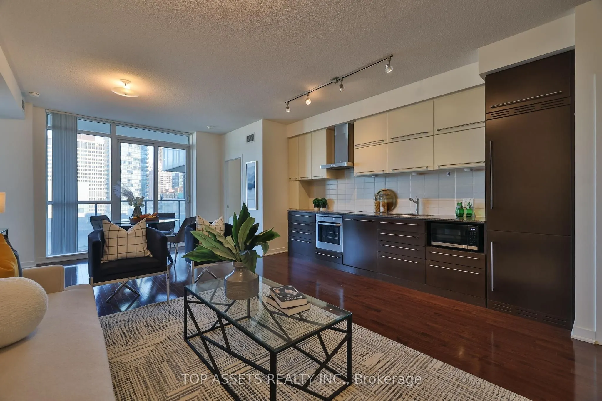 770 Bay Street, #1613