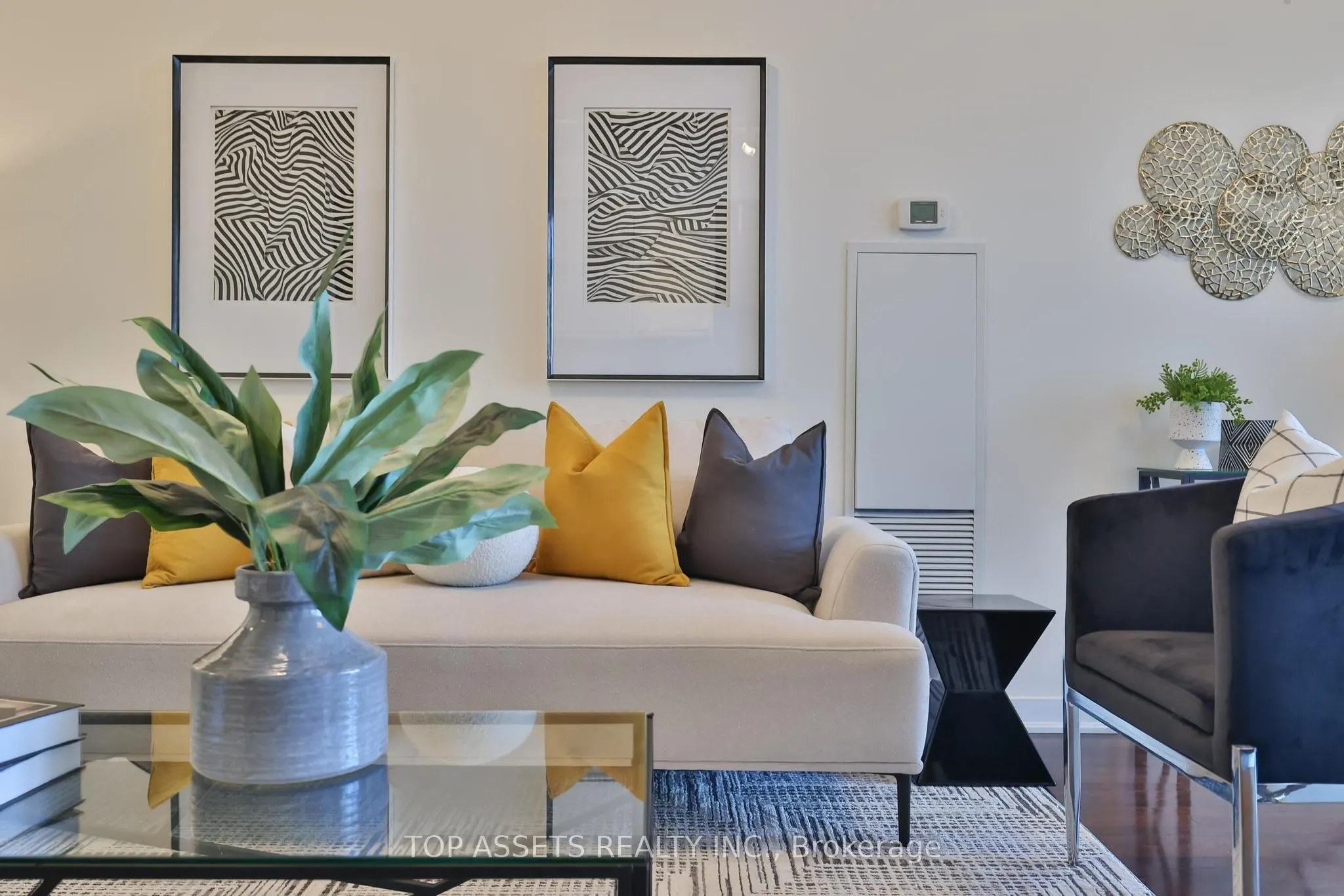 770 Bay Street, #1613
