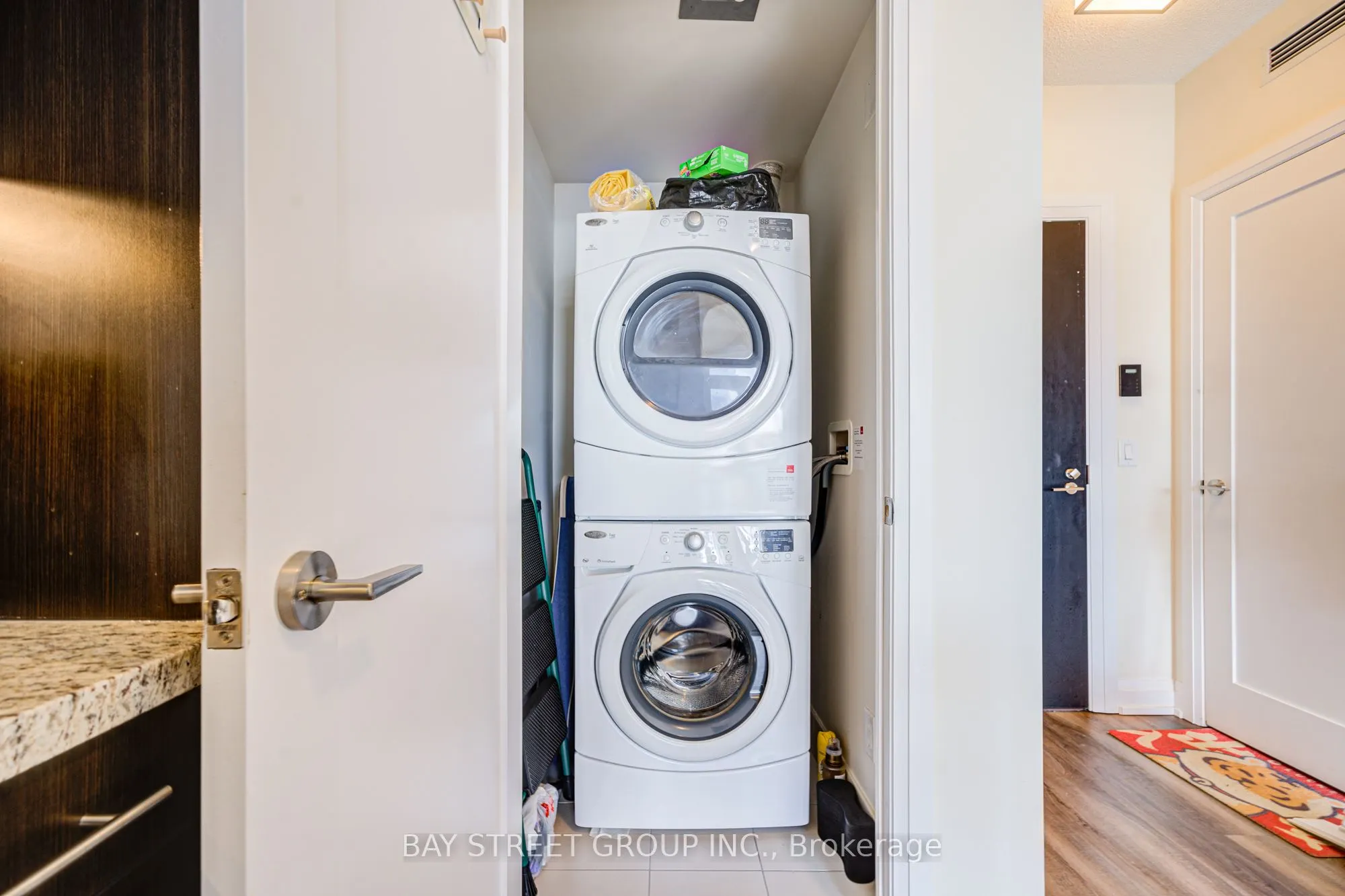 5 Sheppard Avenue E, #2019