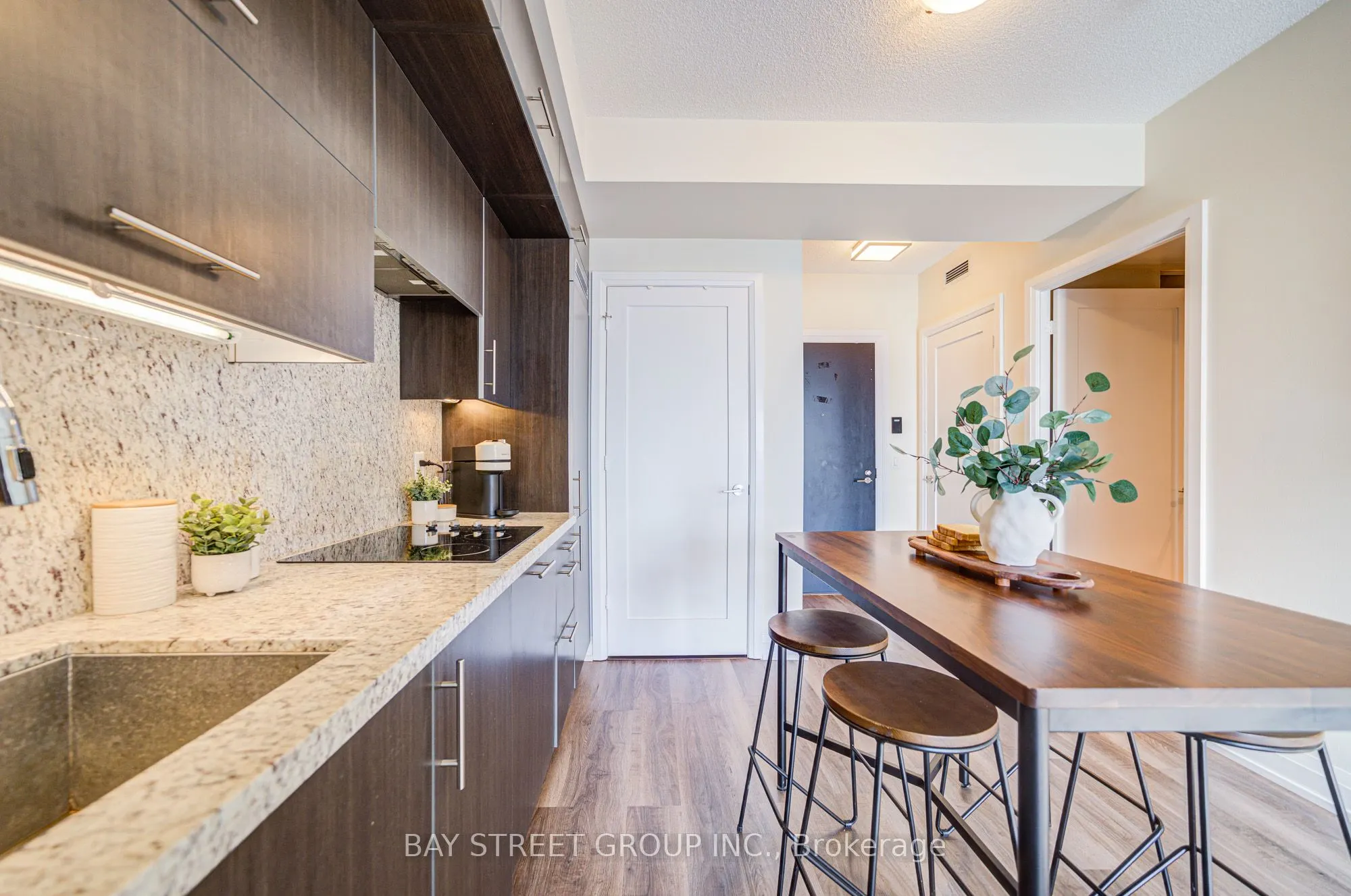 5 Sheppard Avenue E, #2019