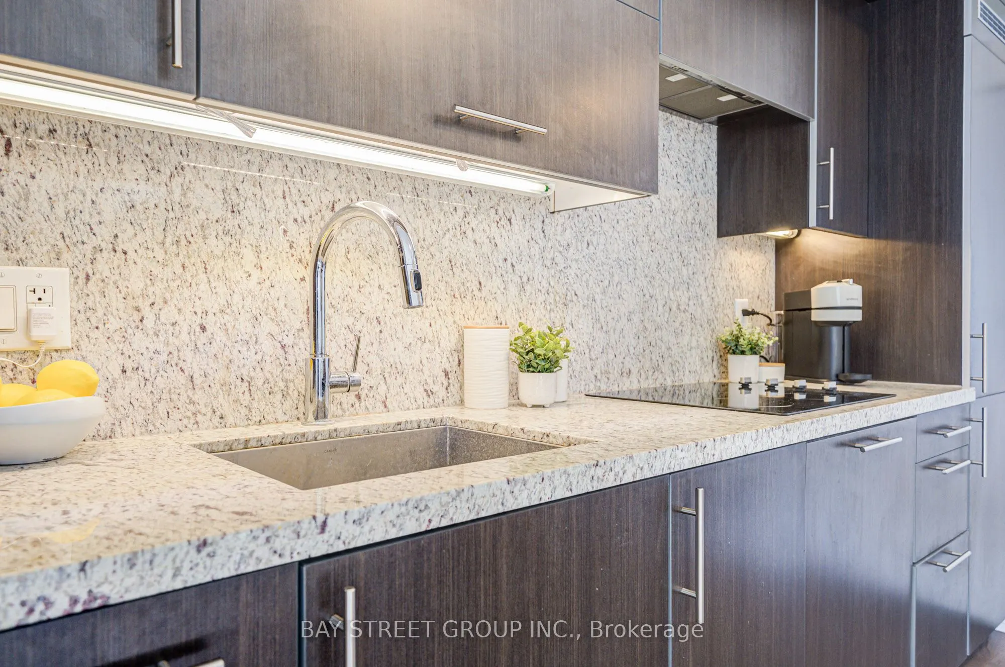 5 Sheppard Avenue E, #2019